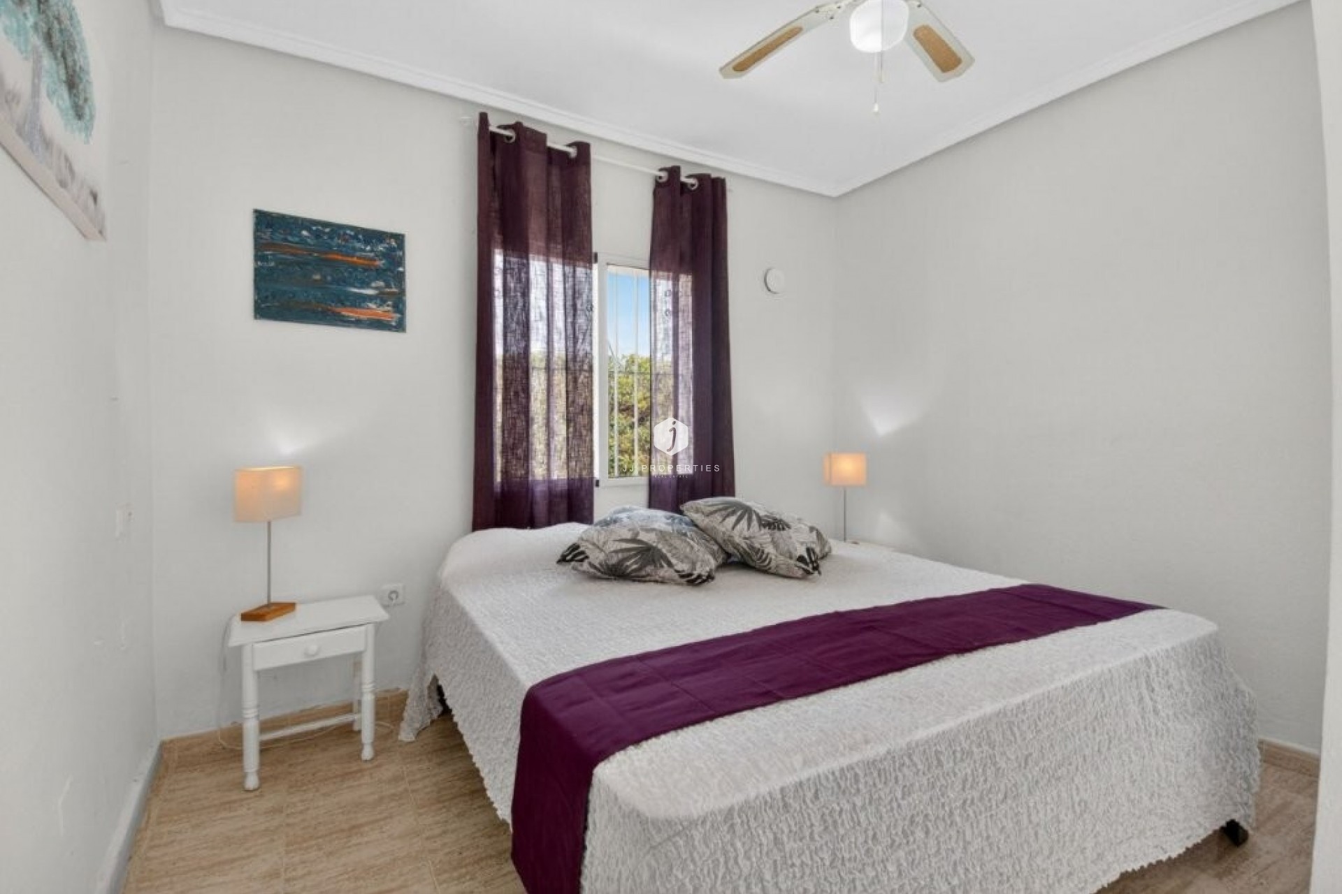 Z drugiej ręki - Szalet -
Torrevieja - Los altos