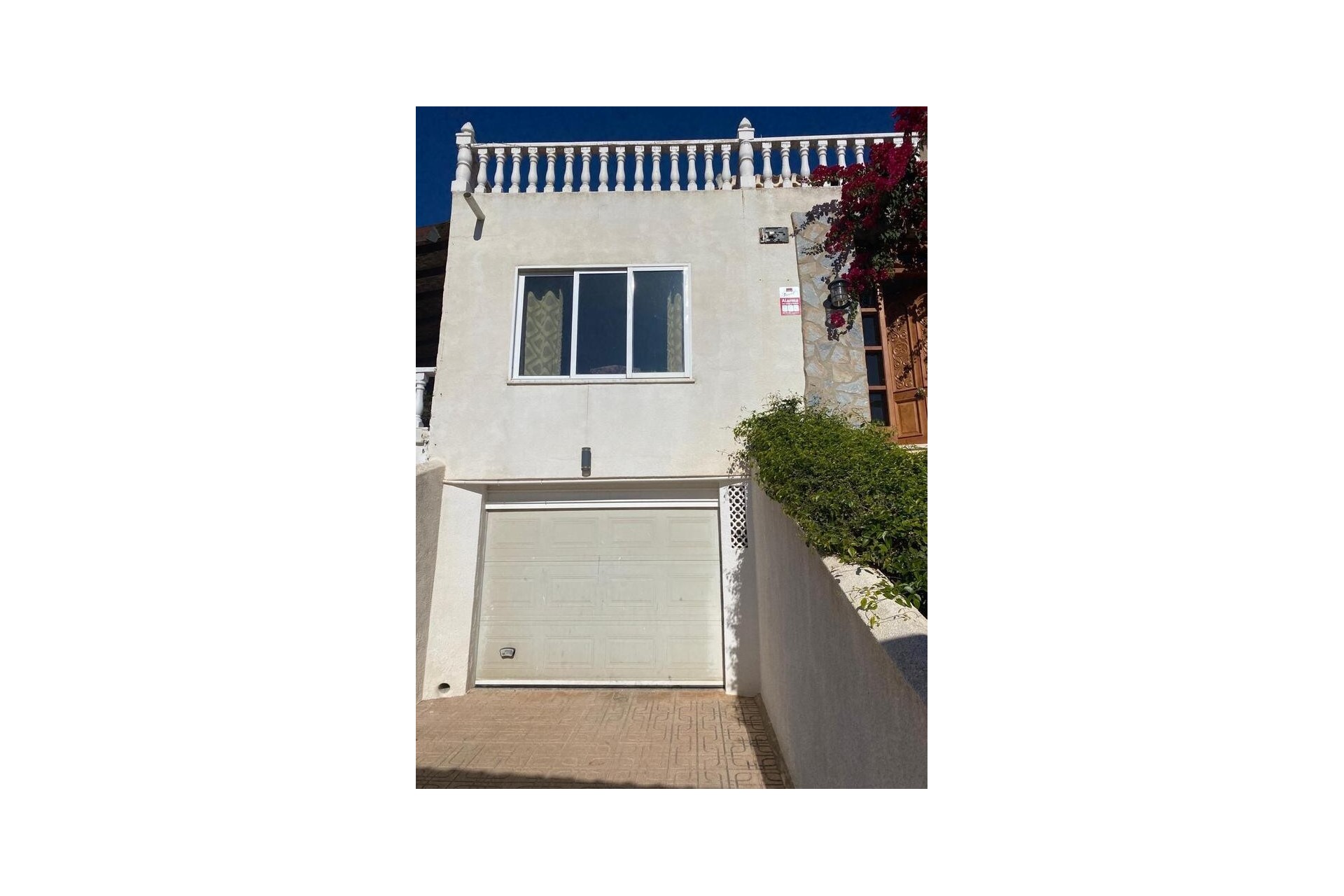 Z drugiej ręki - Szalet -
Torrevieja - Los Balcones