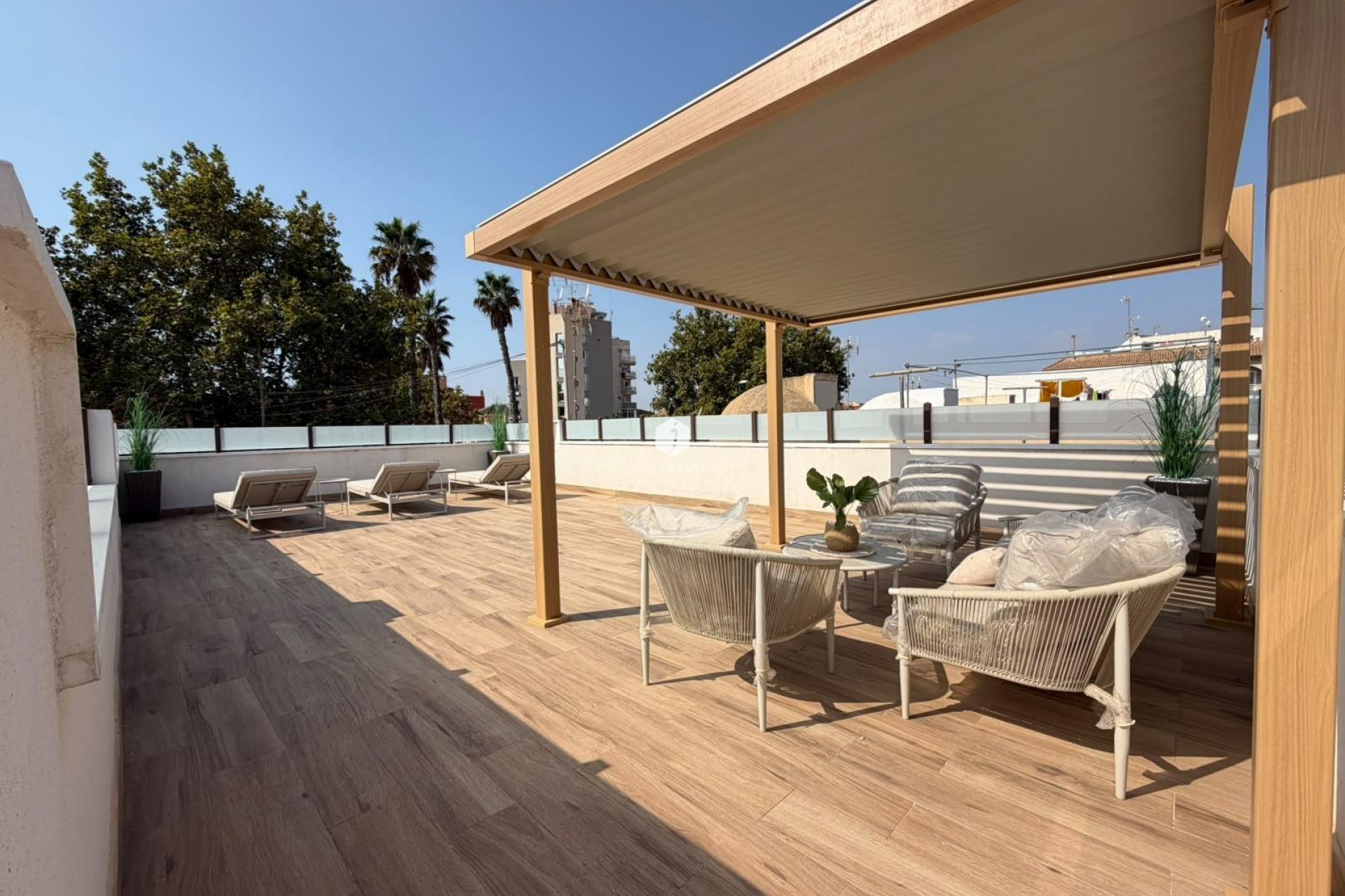 Z drugiej ręki - Szalet -
Torrevieja - Nueva Torrevieja