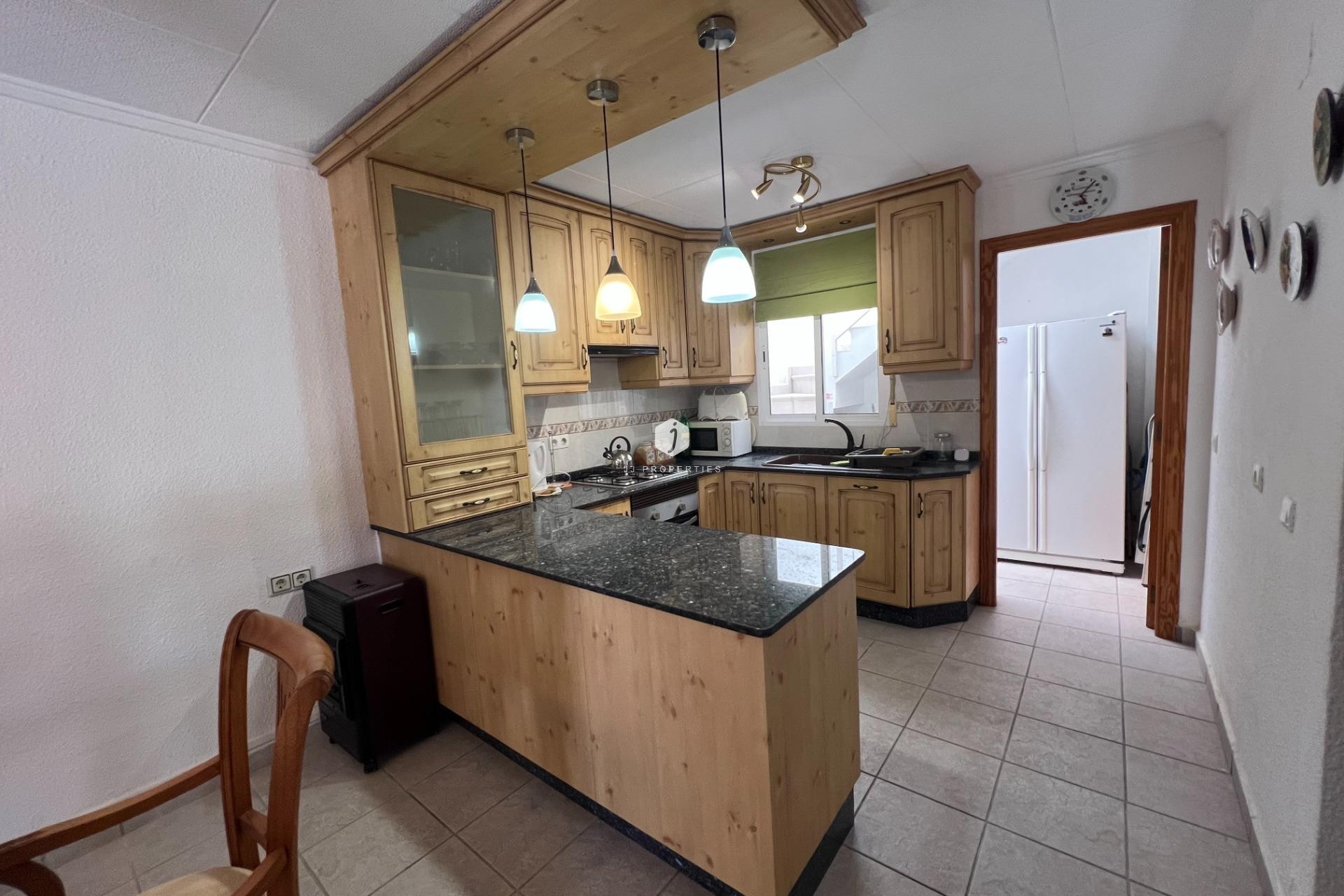 Z drugiej ręki - Szalet -
Torrevieja - San luis