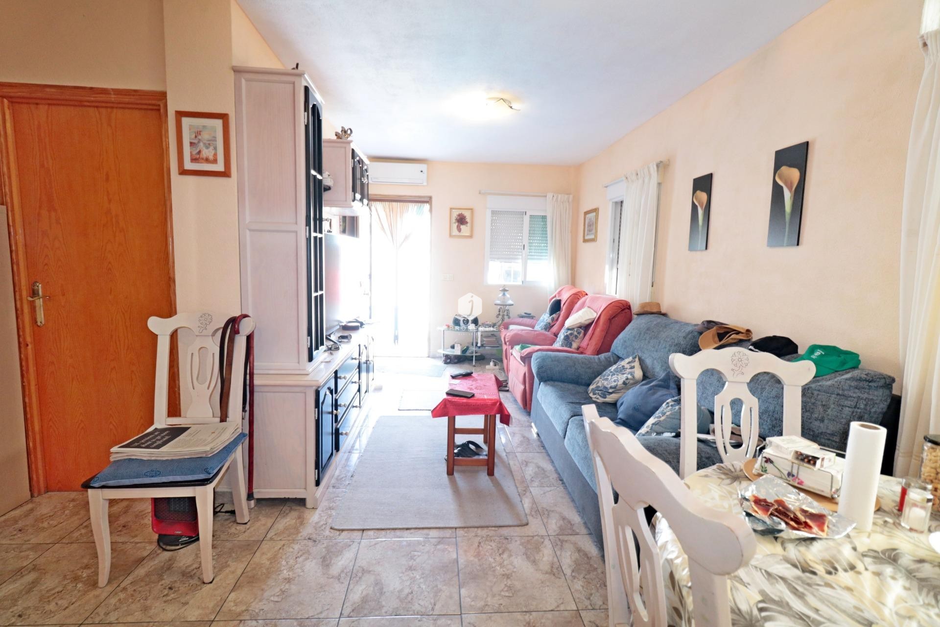Z drugiej ręki - Szalet -
Torrevieja - Torretas