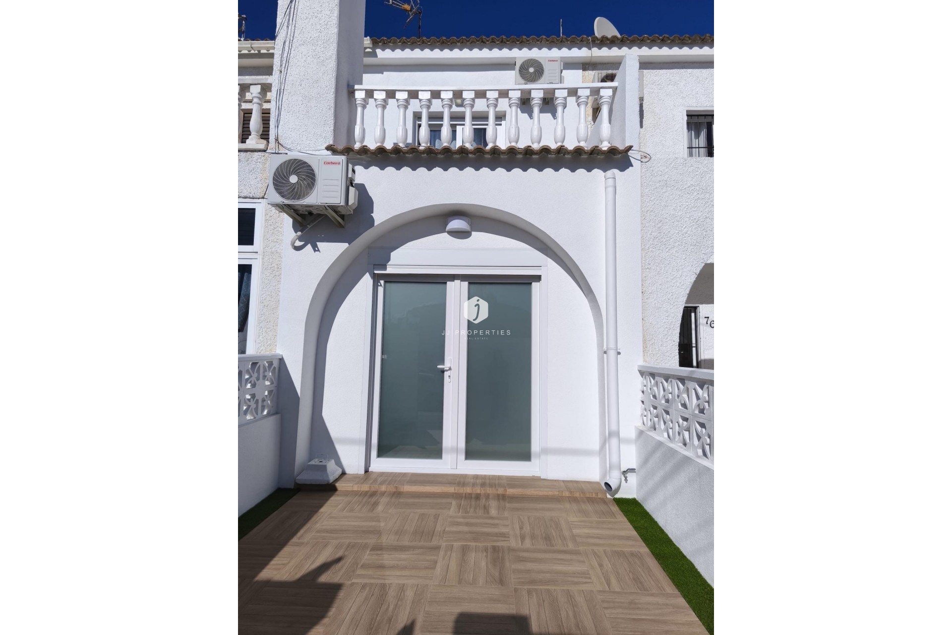 Z drugiej ręki - Szalet -
Torrevieja