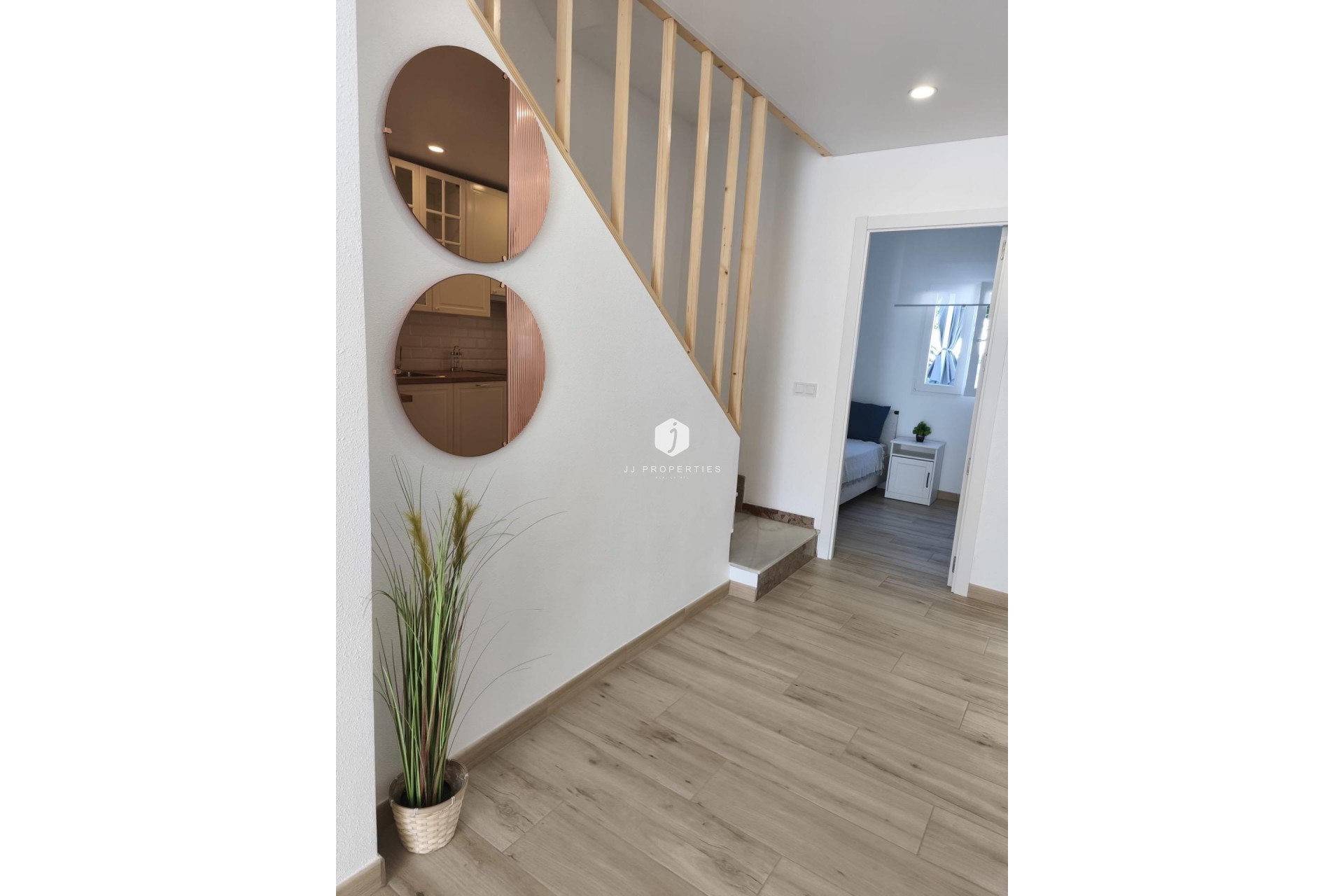 Z drugiej ręki - Szalet -
Torrevieja