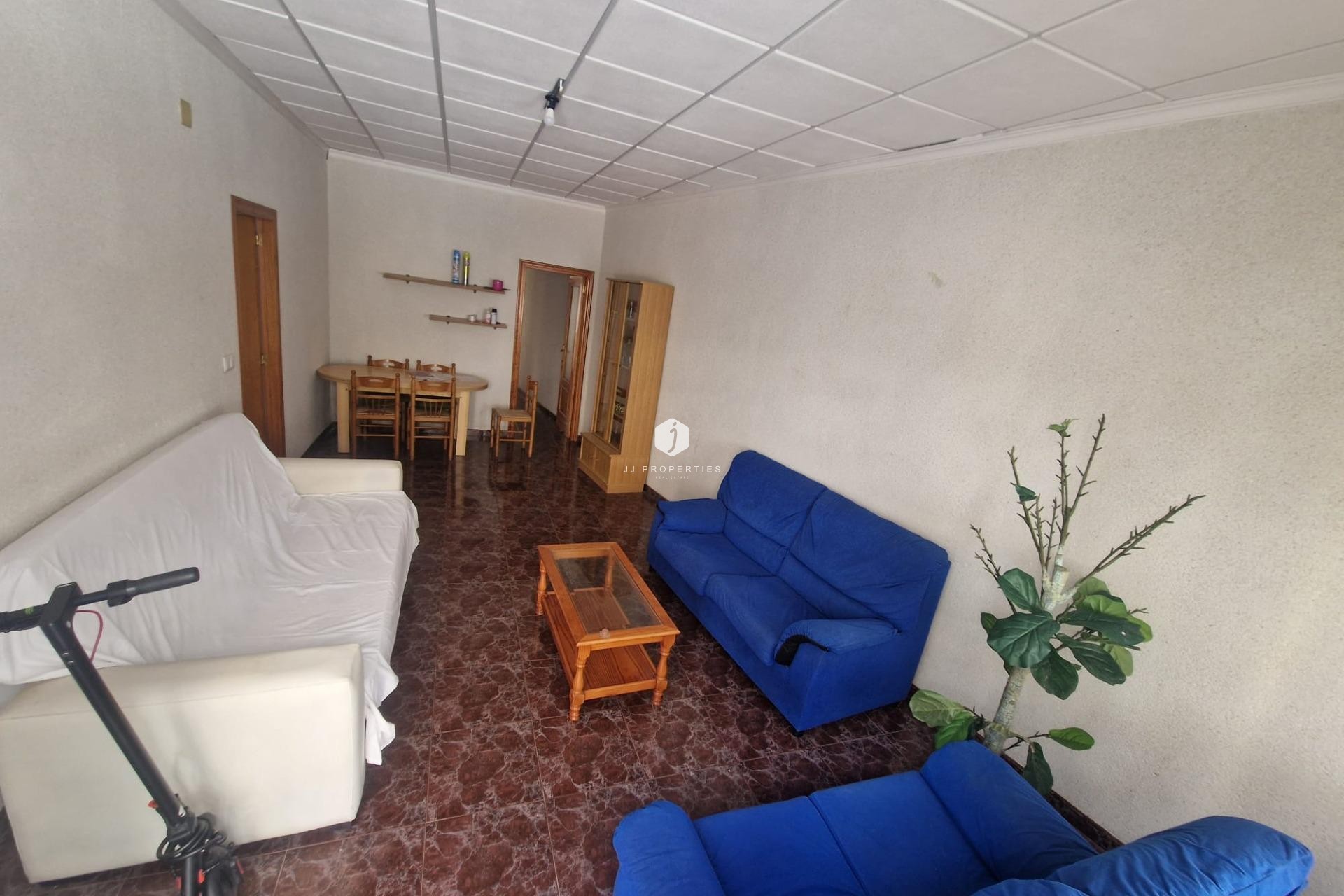 Z drugiej ręki - Szalet -
Torrevieja