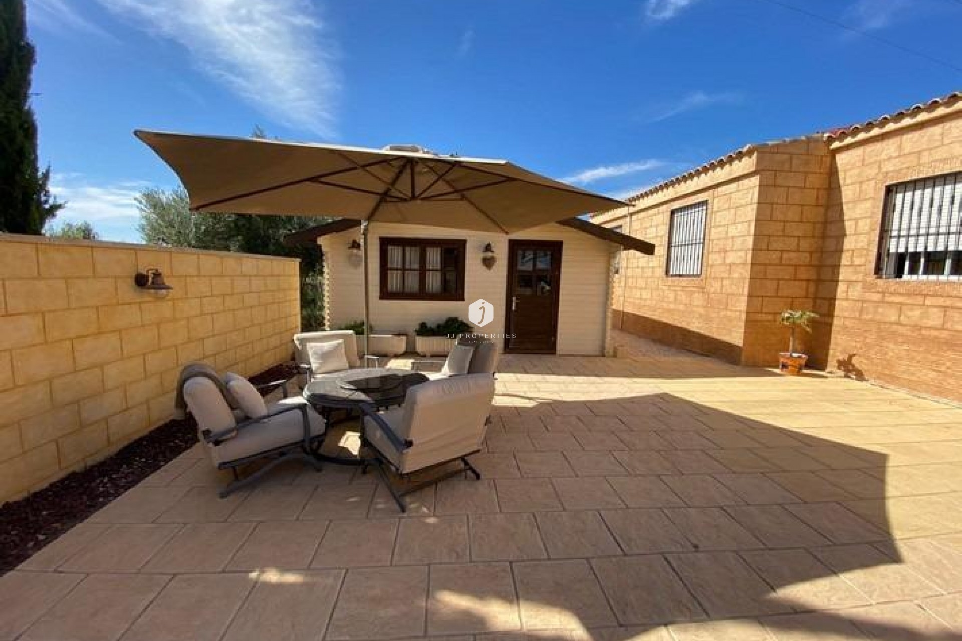 Z drugiej ręki - Villa -
Albatera - Campo De Albatera