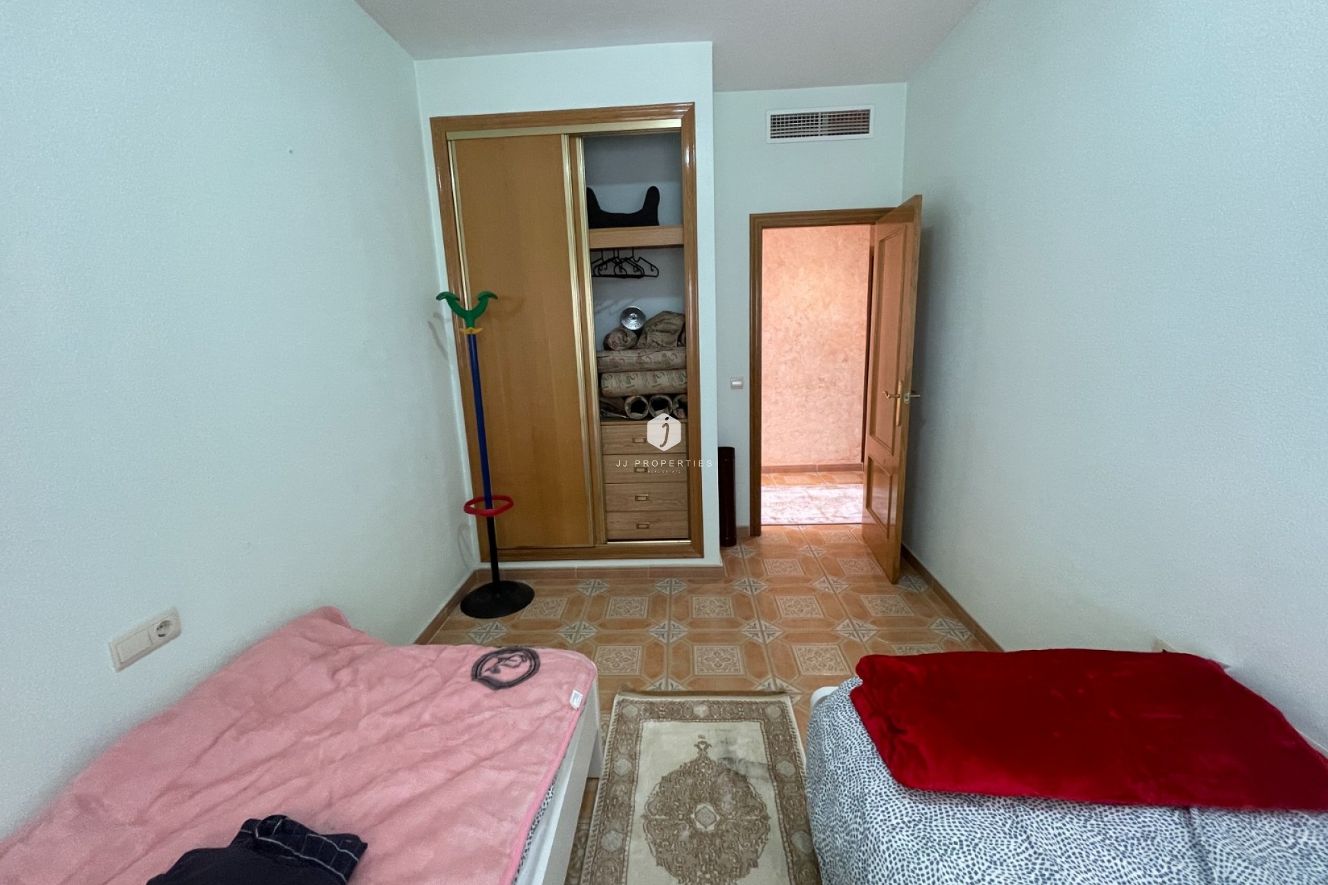 Z drugiej ręki - Villa -
Albatera - Inland