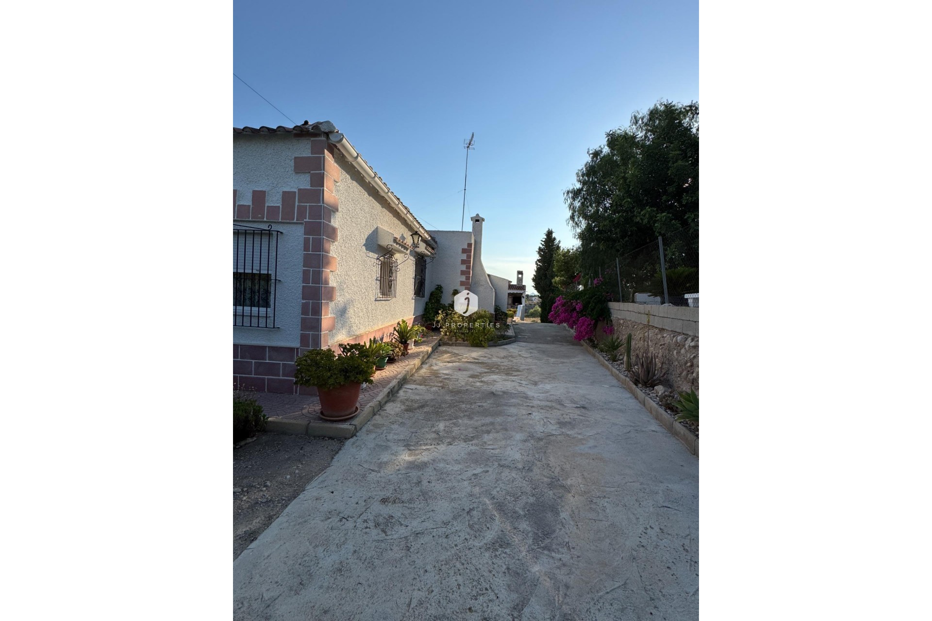 Z drugiej ręki - Villa -
Albatera - Partida Lomas