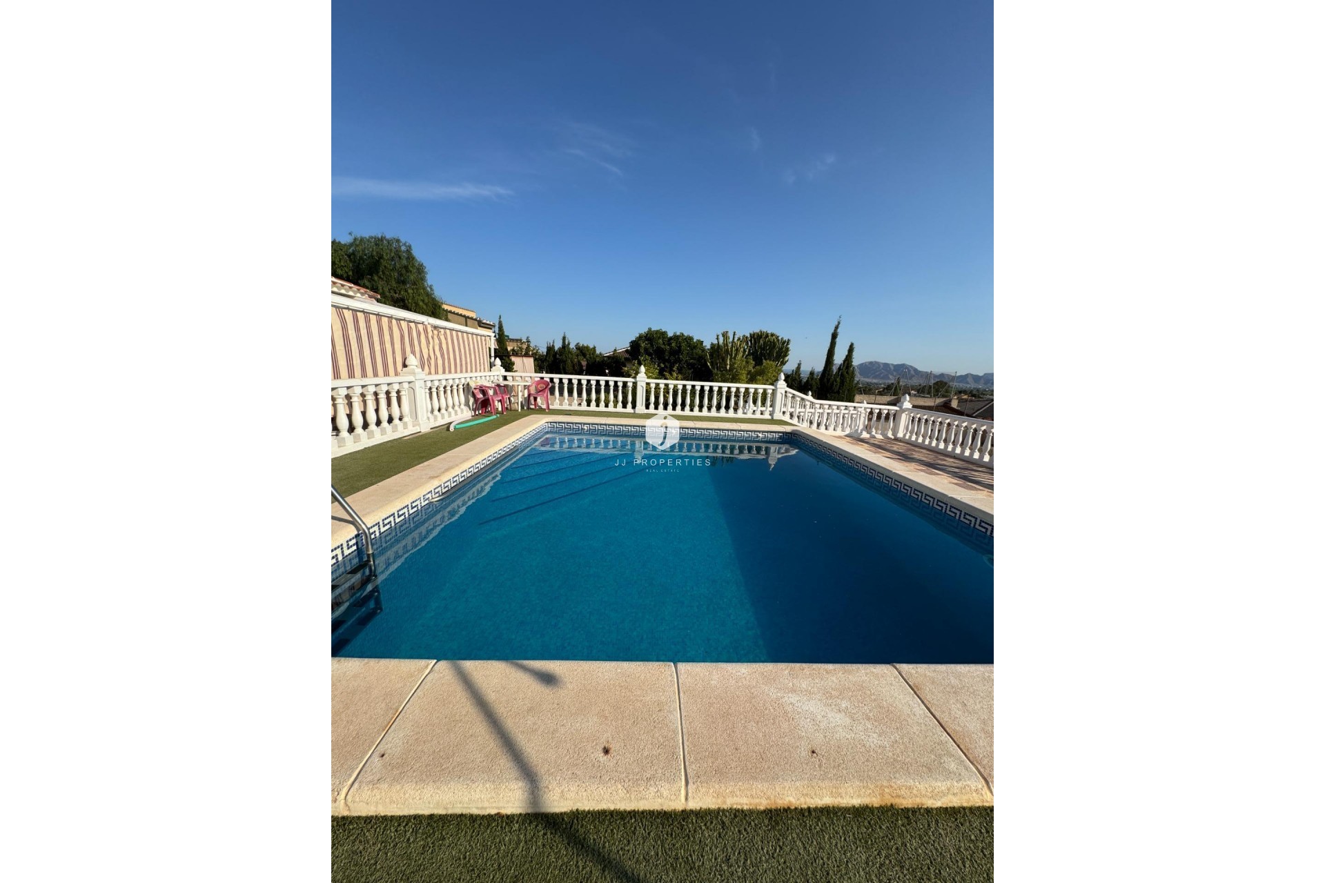 Z drugiej ręki - Villa -
Albatera - Partida Lomas