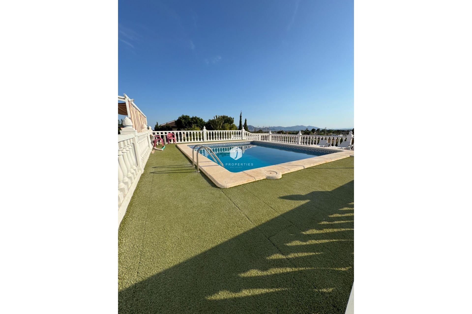 Z drugiej ręki - Villa -
Albatera - Partida Lomas
