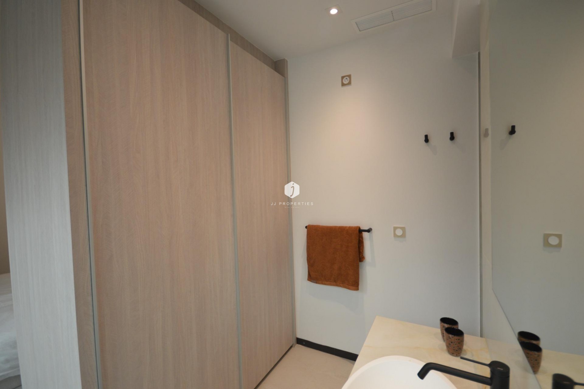 Z drugiej ręki - Villa -
Algorfa - Comunidad Valenciana