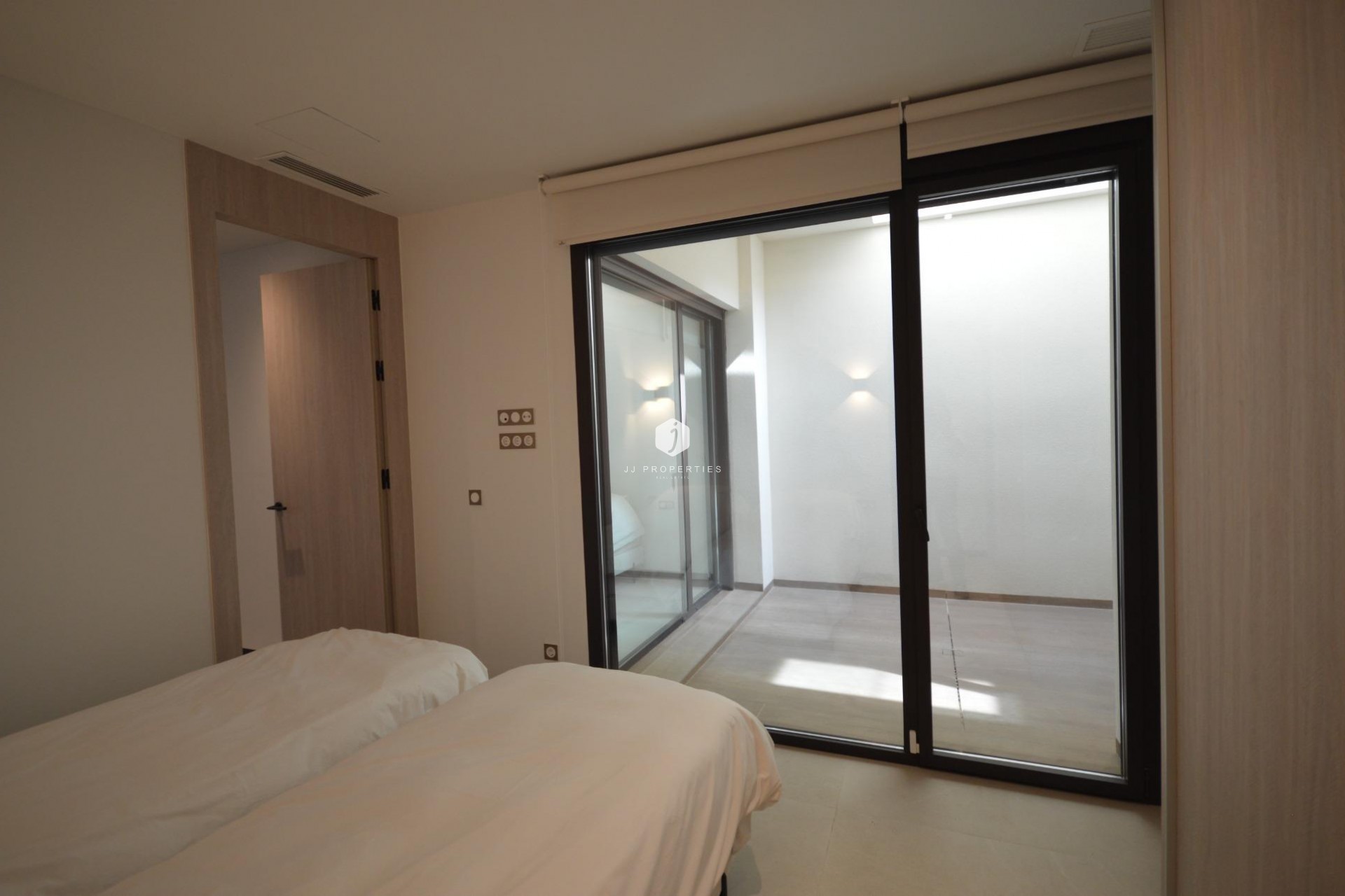 Z drugiej ręki - Villa -
Algorfa - Comunidad Valenciana