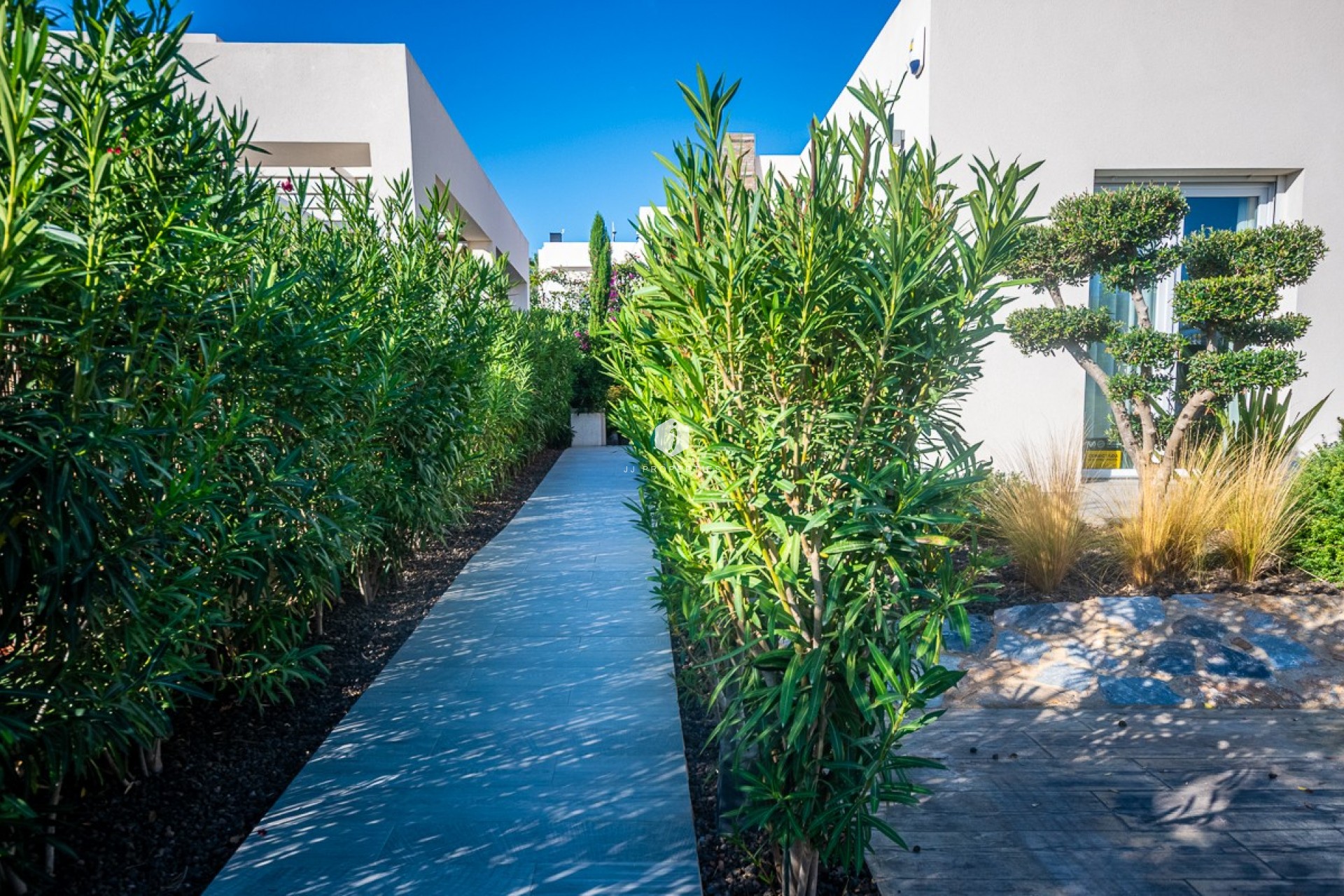 Z drugiej ręki - Villa -
Algorfa - Inland