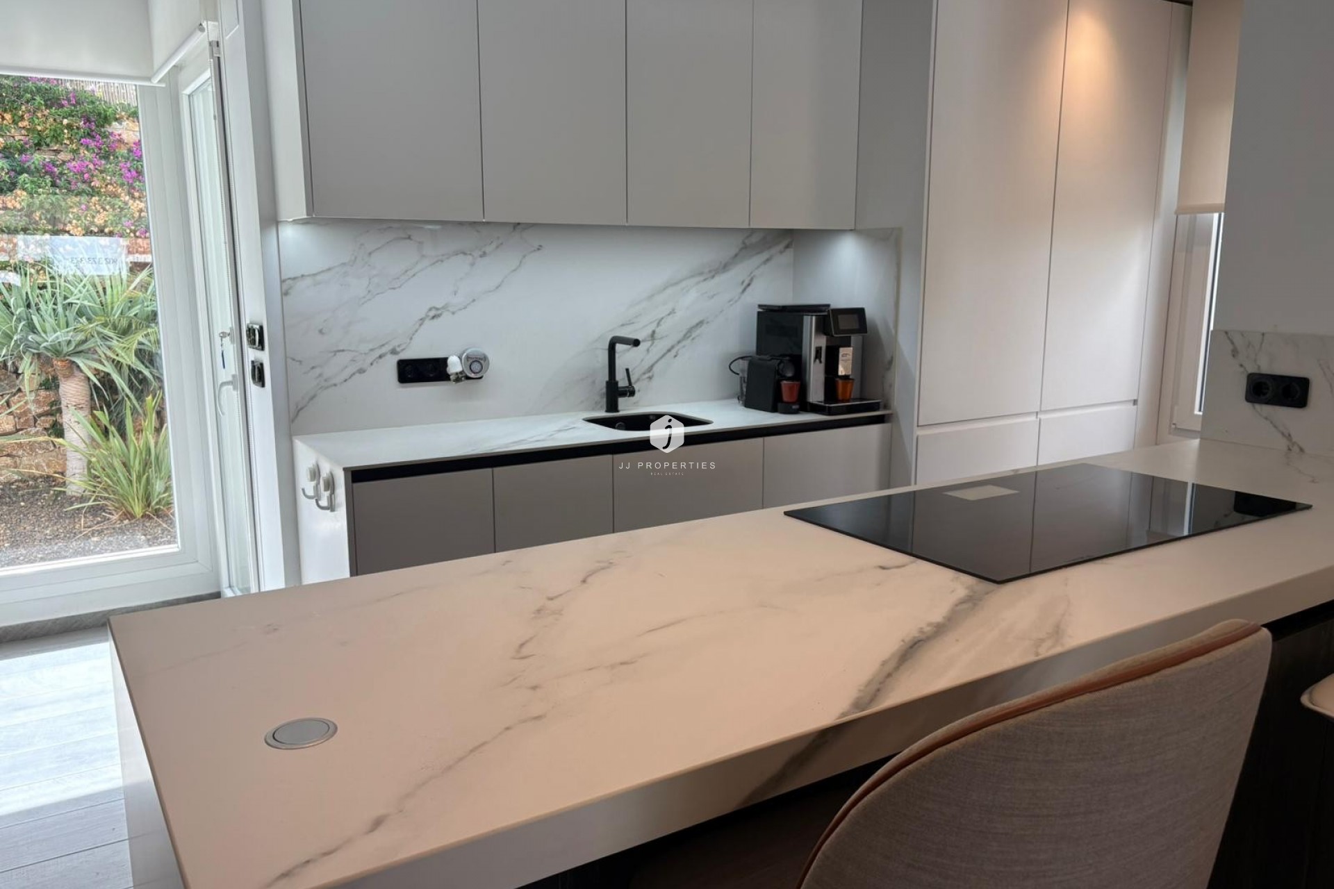 Z drugiej ręki - Villa -
Algorfa - Inland