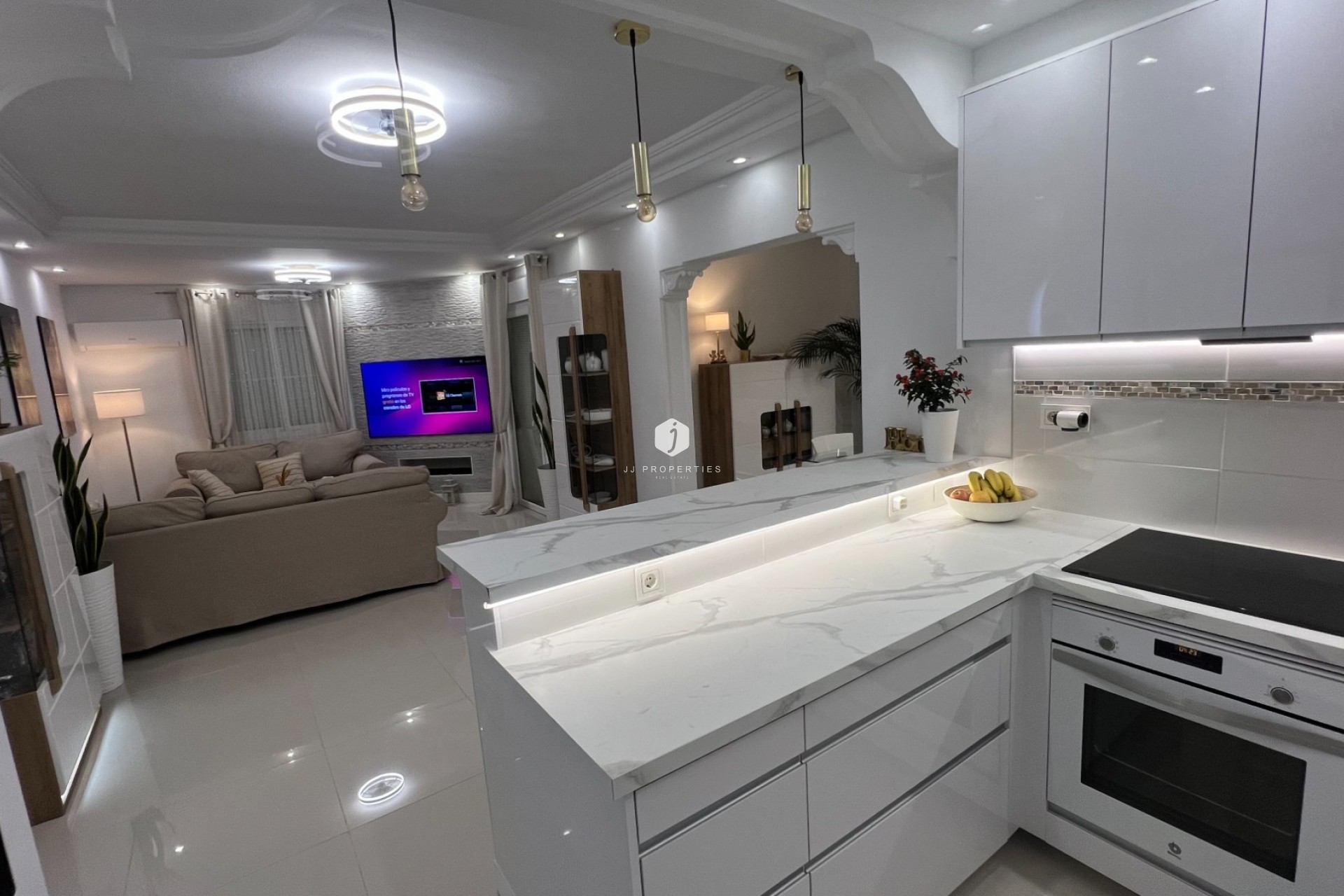 Z drugiej ręki - Villa -
Algorfa - Inland