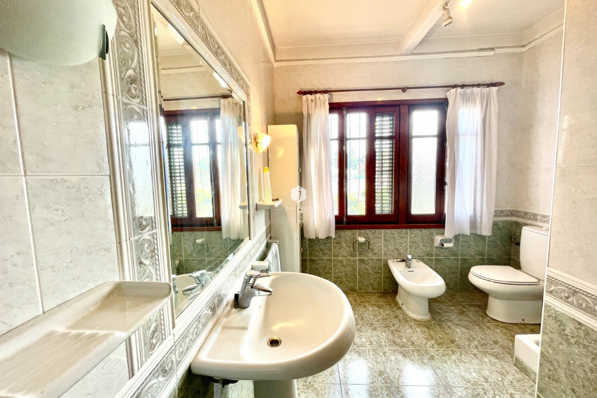 Z drugiej ręki - Villa -
Benejúzar - Inland