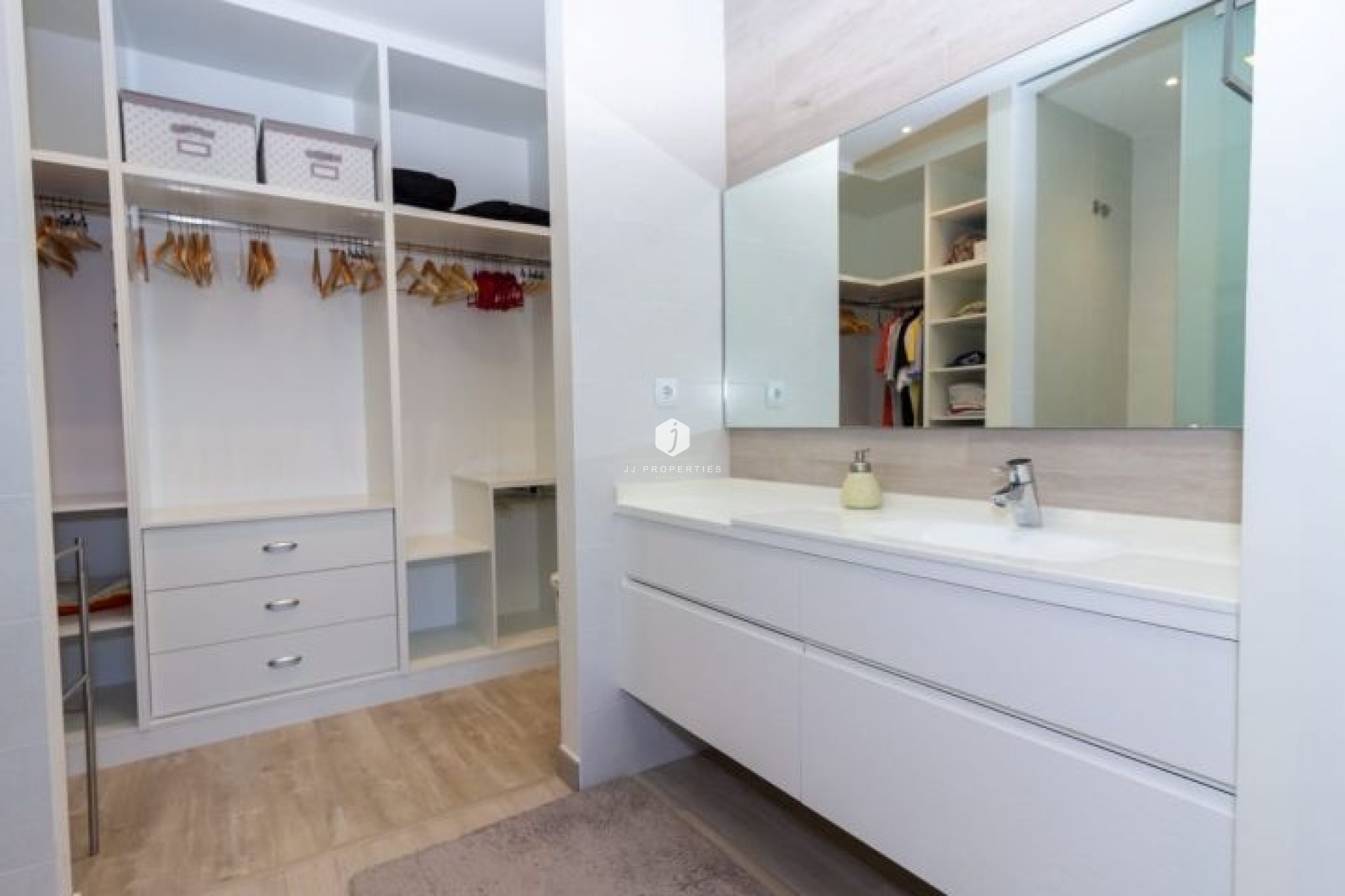 Z drugiej ręki - Villa -
Benijofar - Costa Blanca