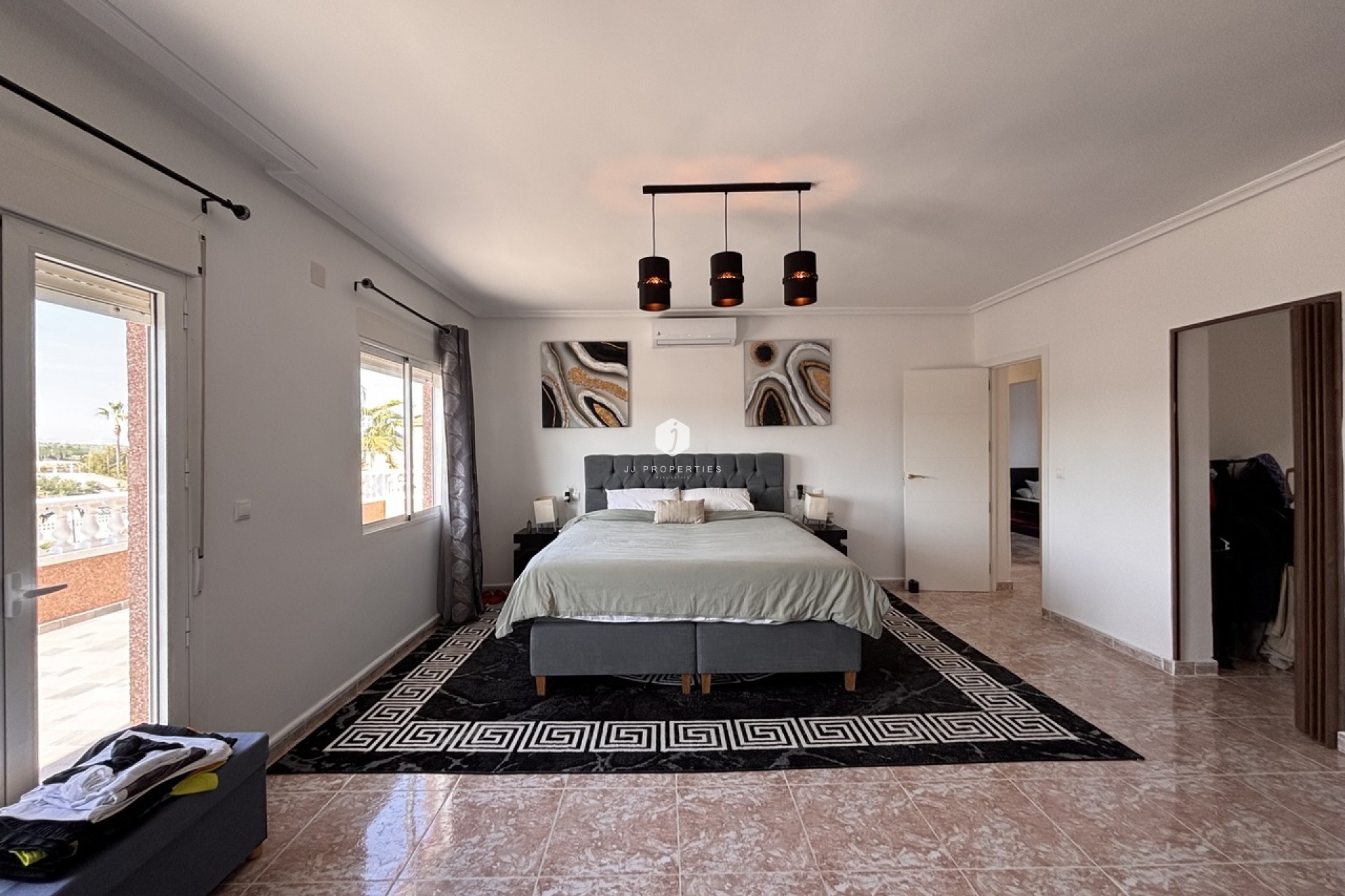 Z drugiej ręki - Villa -
Benijofar - Costa Blanca