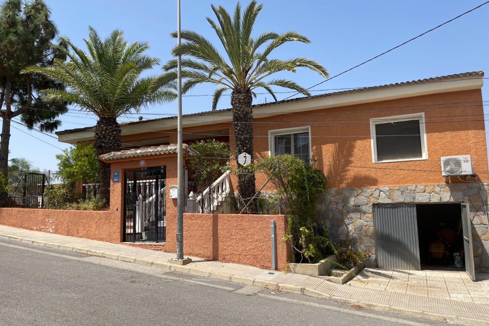 Z drugiej ręki - Villa -
Benijofar - Costa Blanca