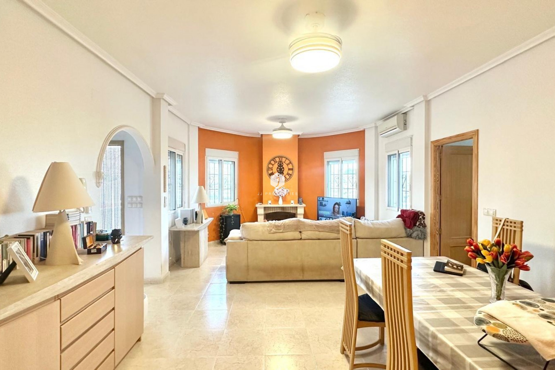 Z drugiej ręki - Villa -
Bigastro - Comunidad Valenciana