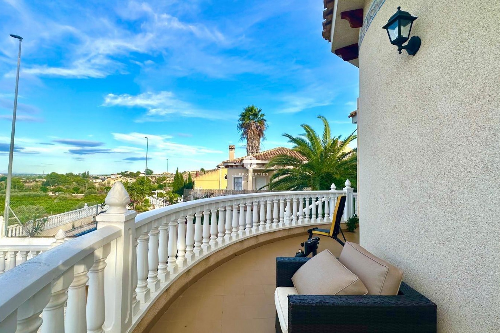 Z drugiej ręki - Villa -
Bigastro - Comunidad Valenciana