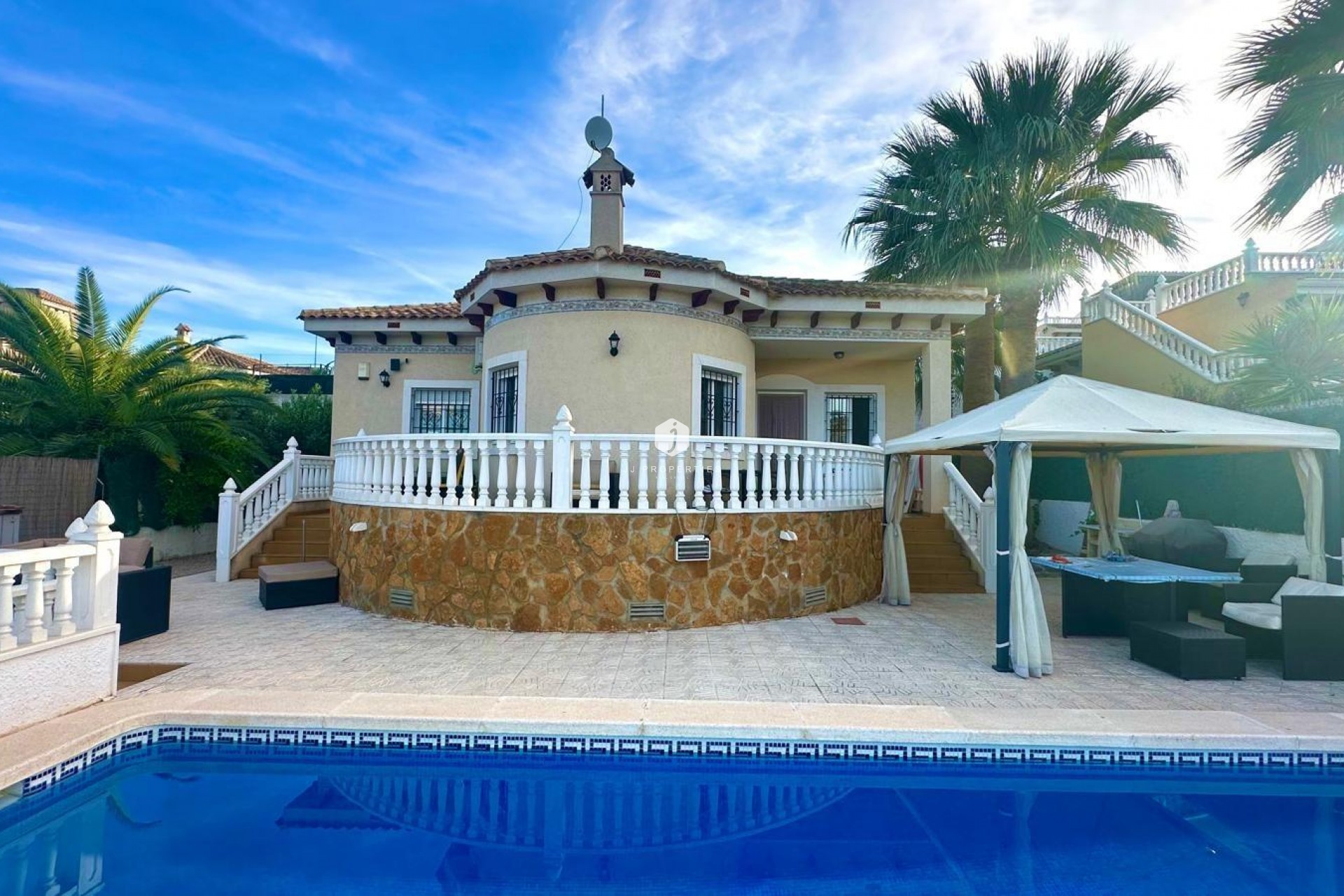 Z drugiej ręki - Villa -
Bigastro - Comunidad Valenciana