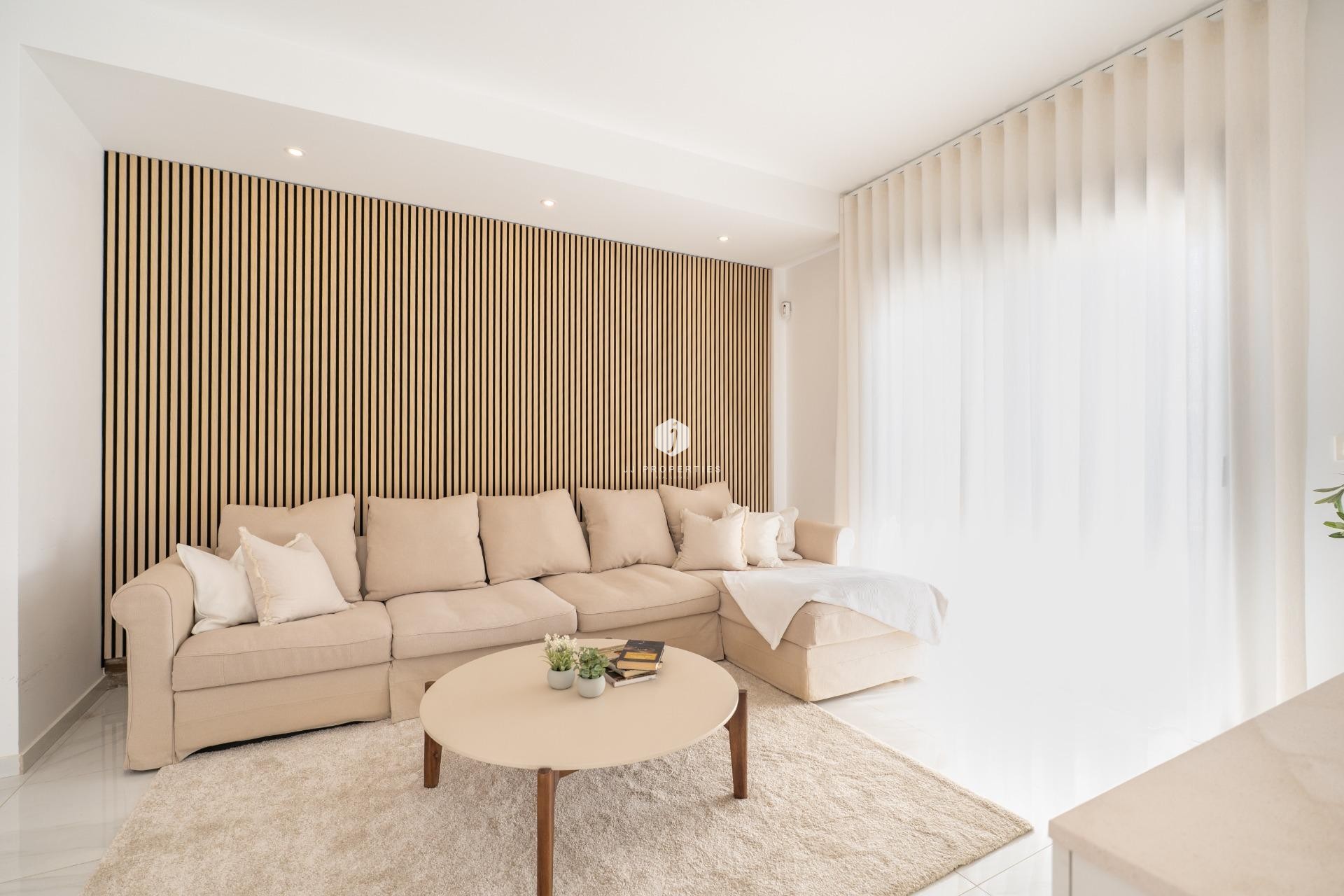 Z drugiej ręki - Villa -
Bigastro - D6