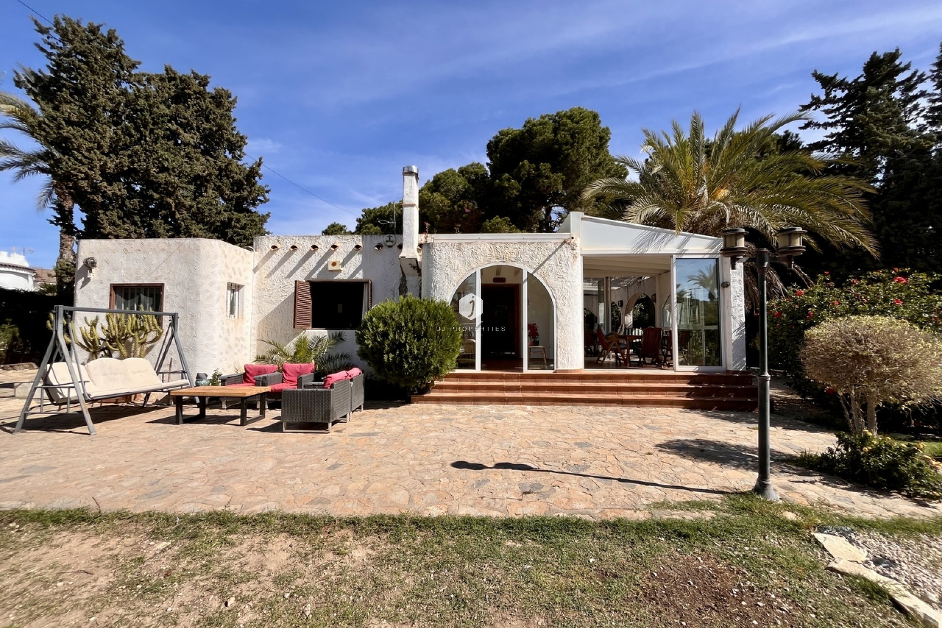 Z drugiej ręki - Villa -
Cabo Roig - Costa Blanca