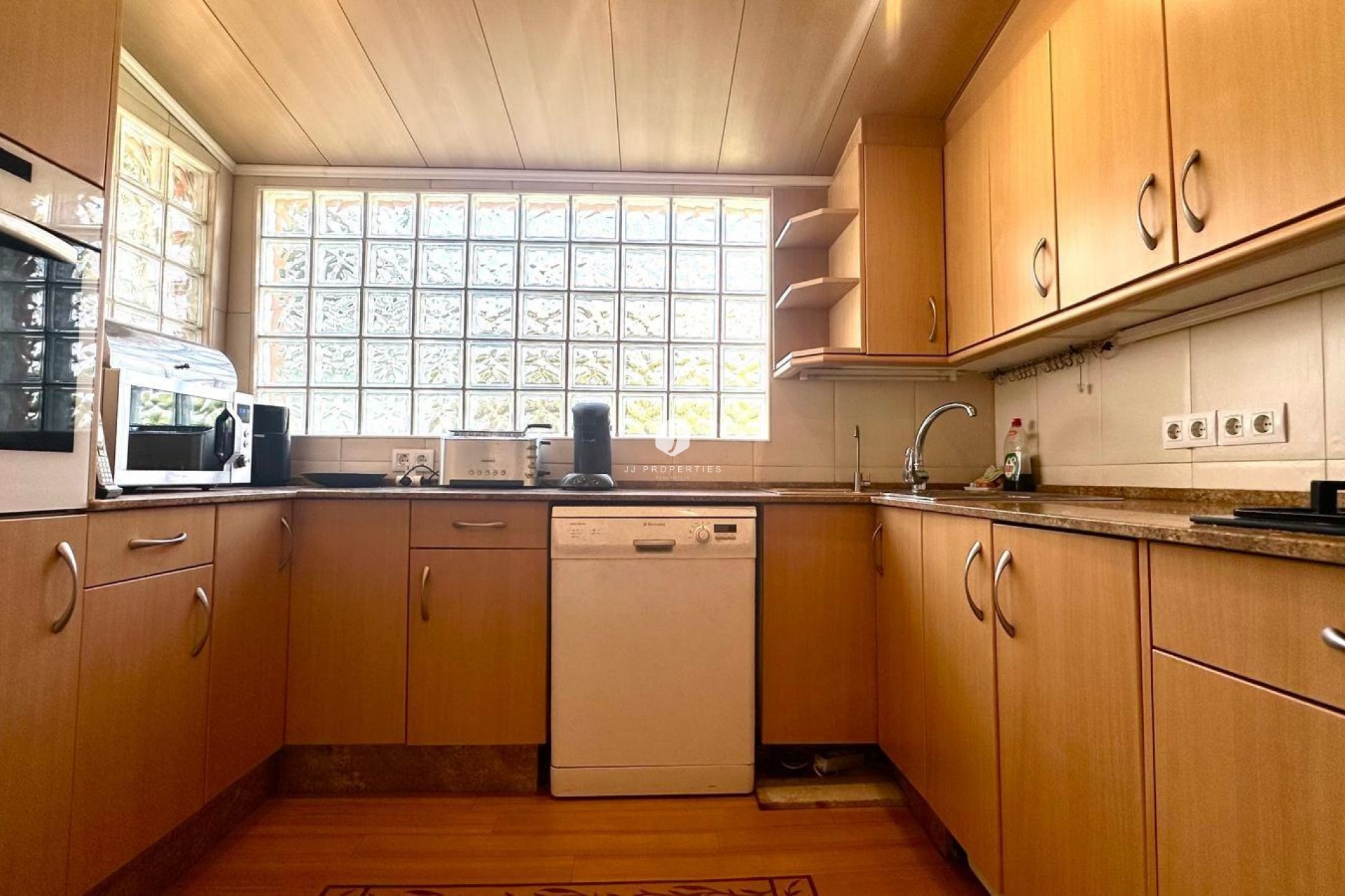 Z drugiej ręki - Villa -
Cabo Roig - Costa Blanca