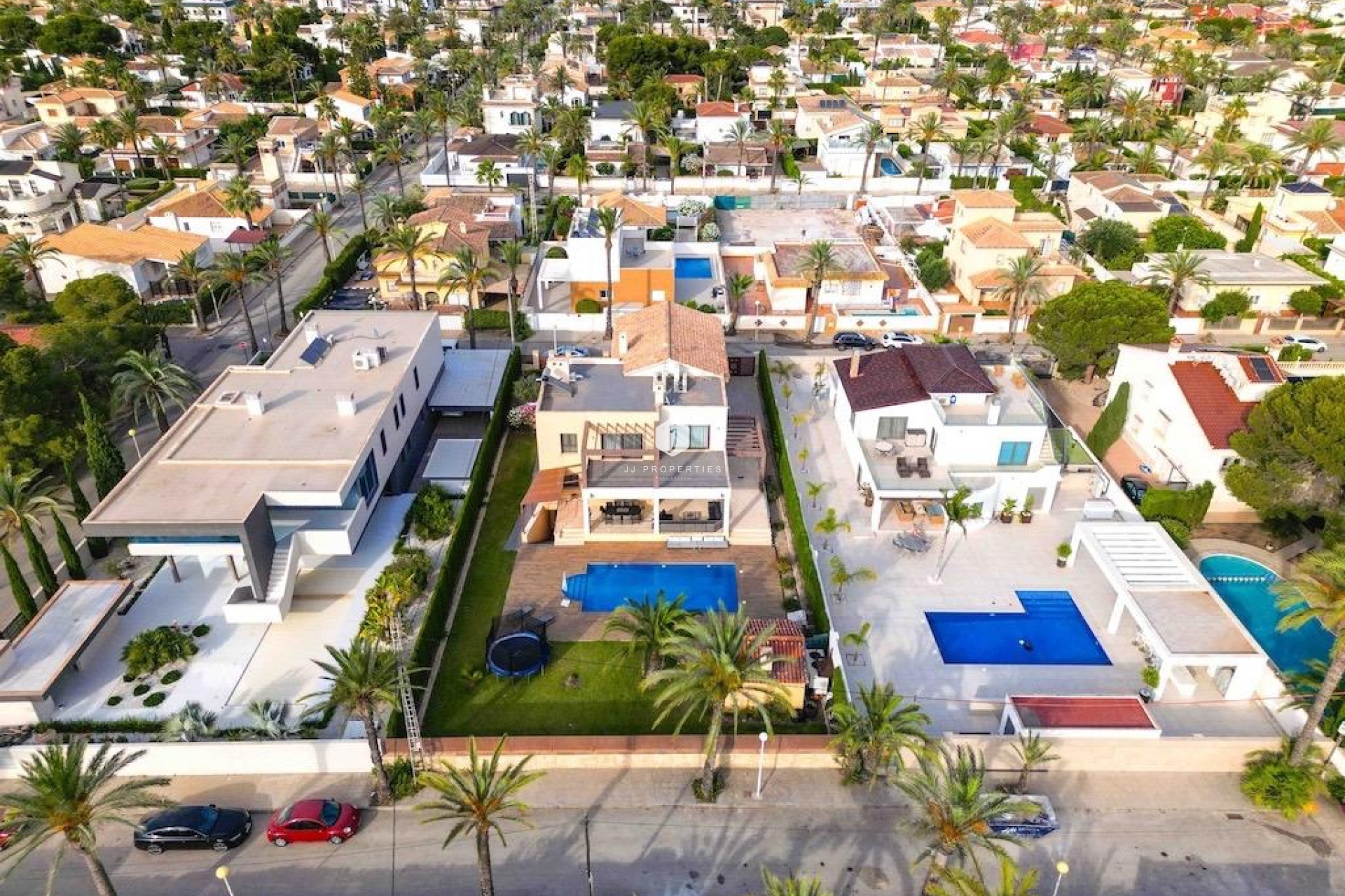 Z drugiej ręki - Villa -
Cabo Roig - Costa Blanca