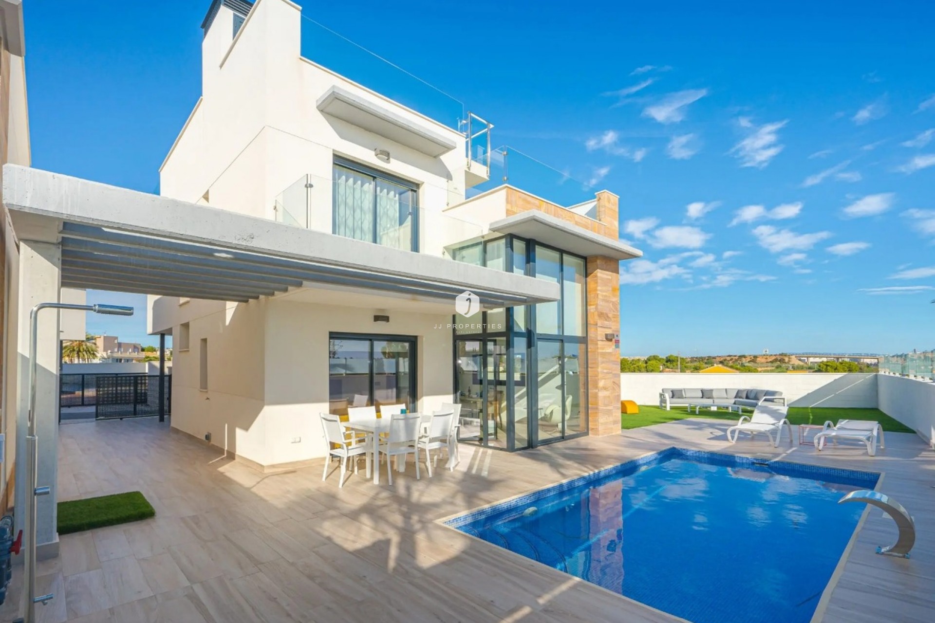 Z drugiej ręki - Villa -
Cabo Roig - Costa Blanca