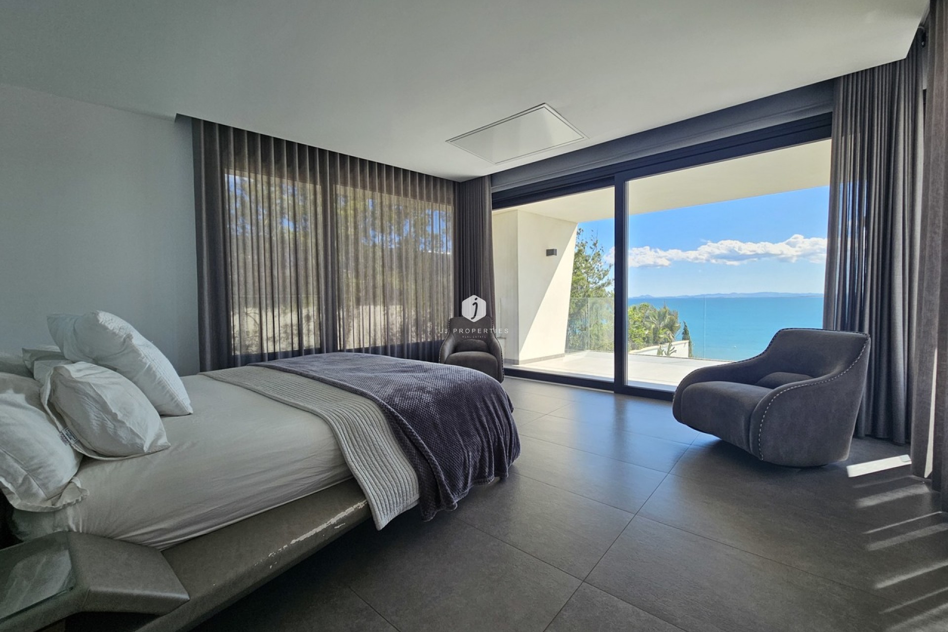 Z drugiej ręki - Villa -
Cabo Roig - Costa Blanca