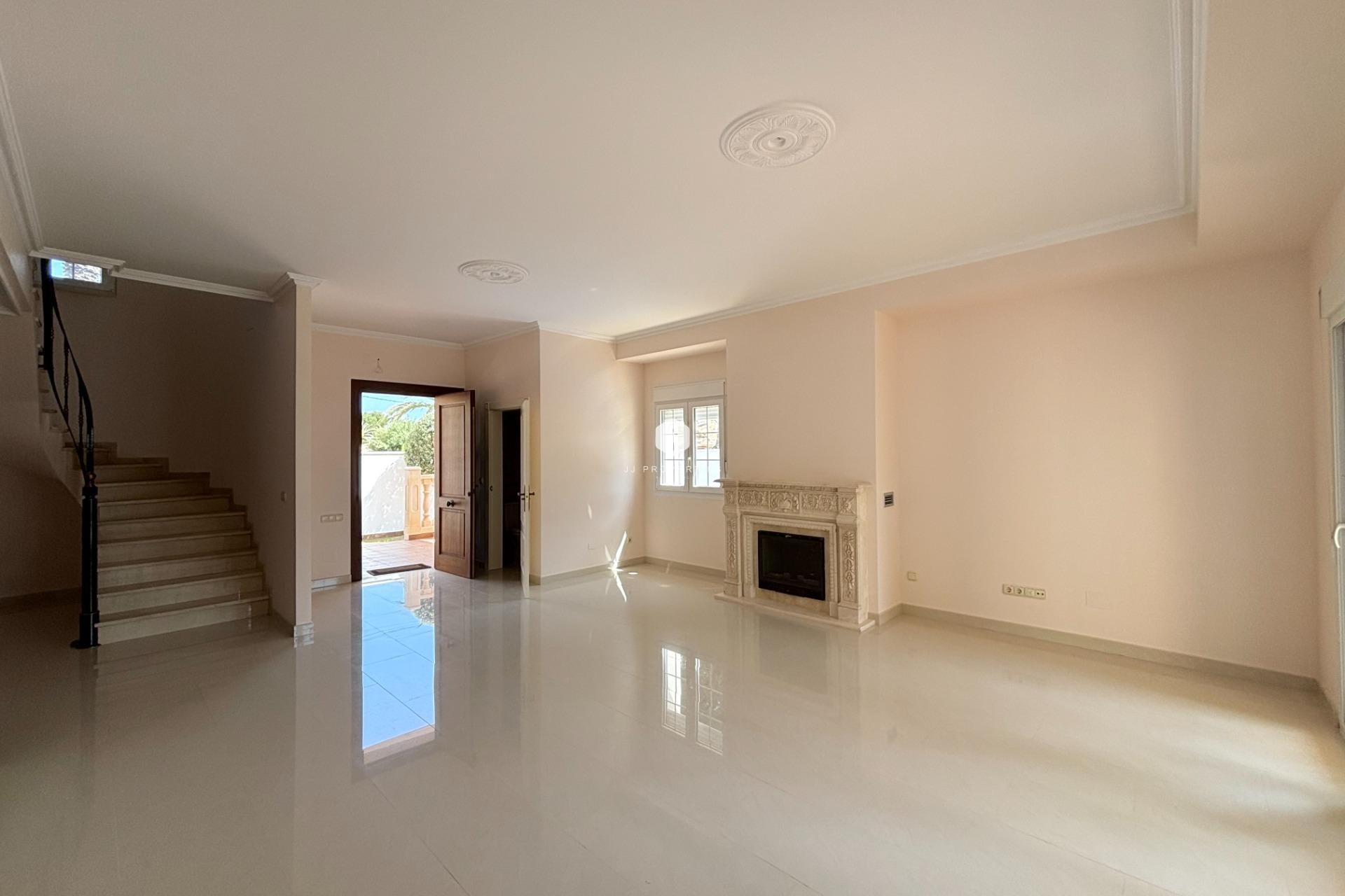 Z drugiej ręki - Villa -
Cabo Roig - Costa Blanca