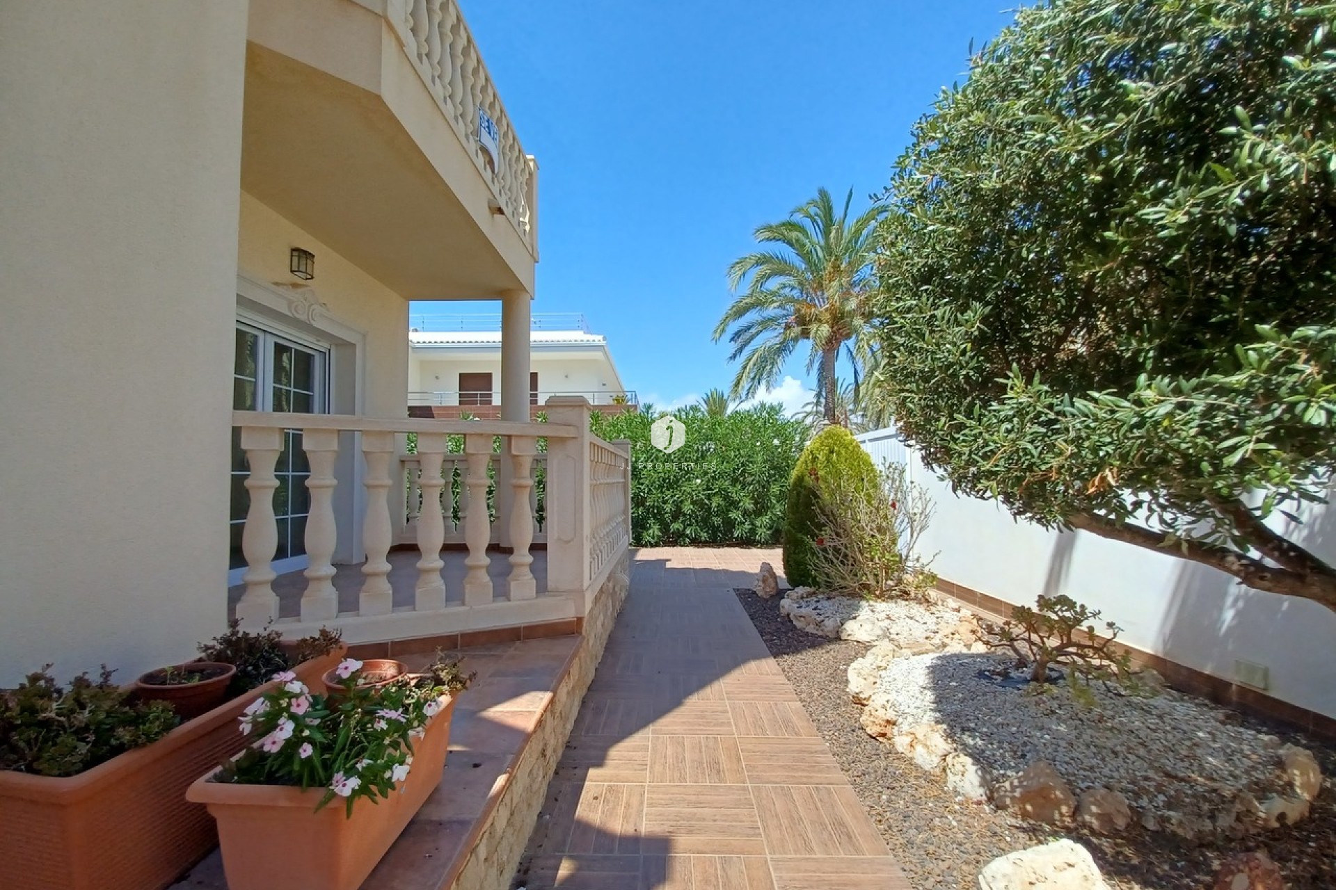 Z drugiej ręki - Villa -
Cabo Roig - Costa Blanca