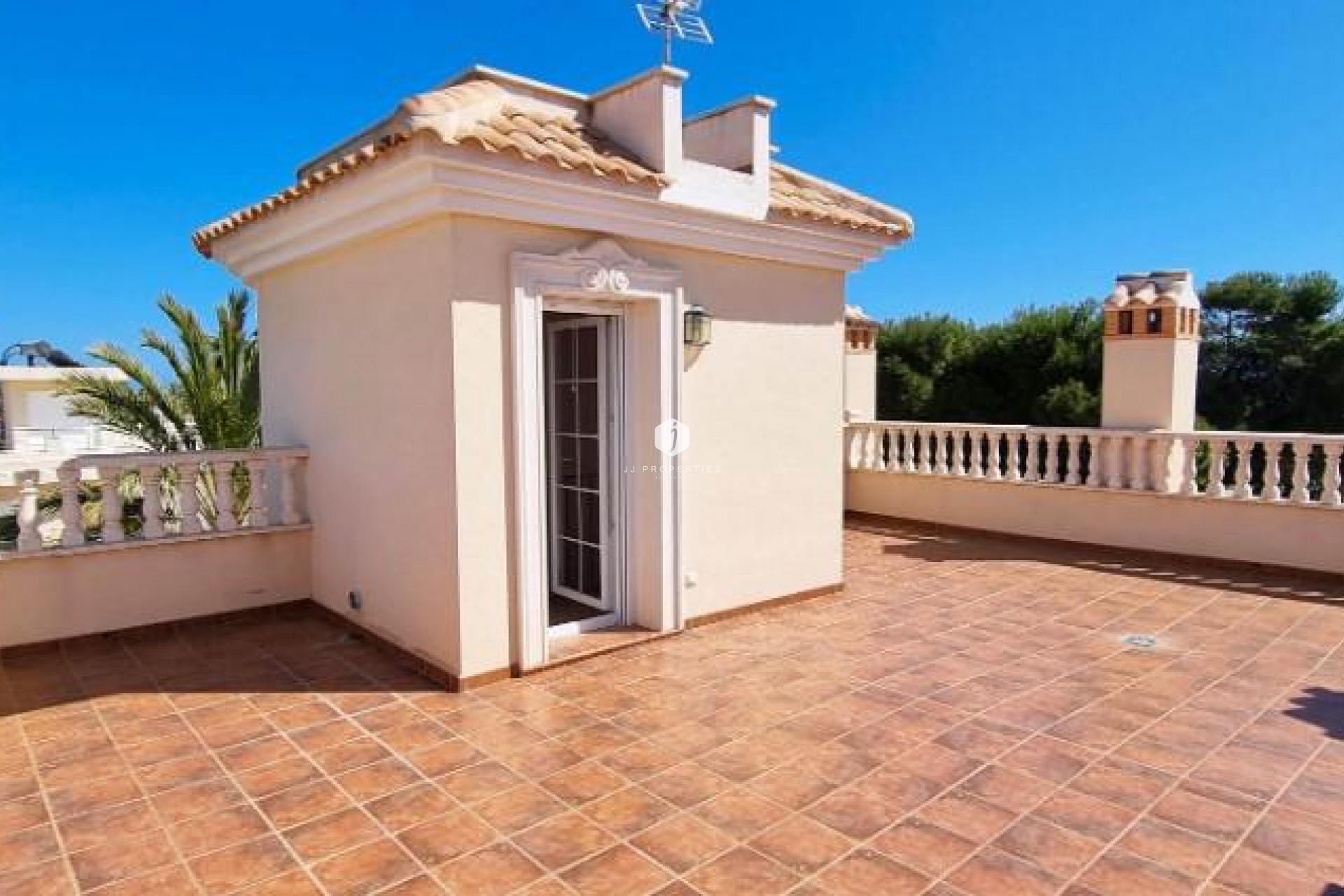 Z drugiej ręki - Villa -
Cabo Roig - Costa Blanca