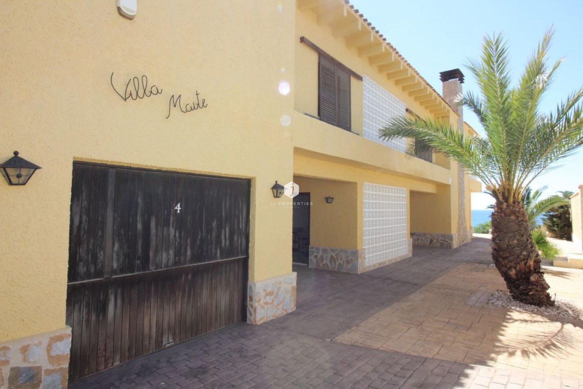 Z drugiej ręki - Villa -
Cabo Roig - Costa Blanca