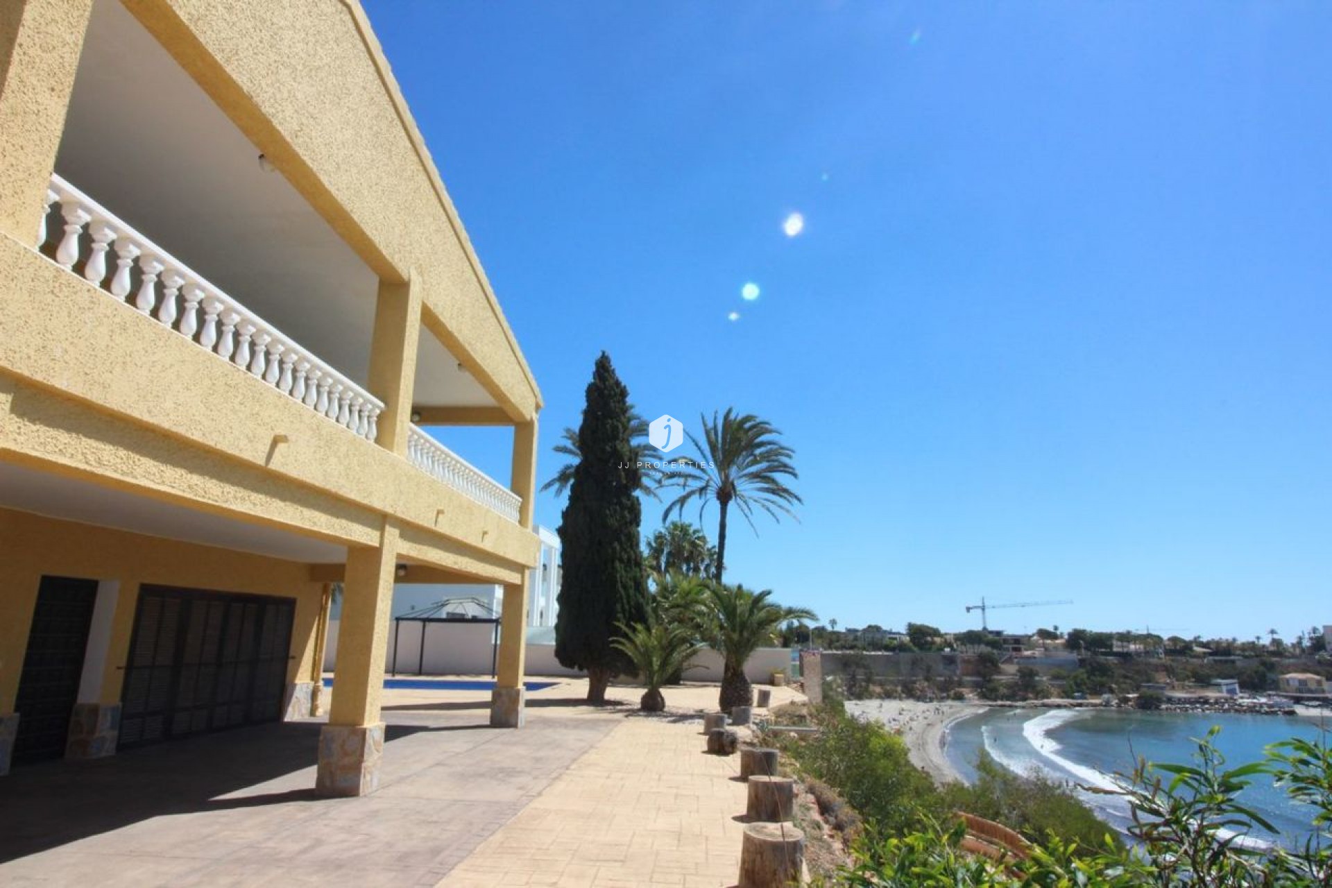 Z drugiej ręki - Villa -
Cabo Roig - Costa Blanca