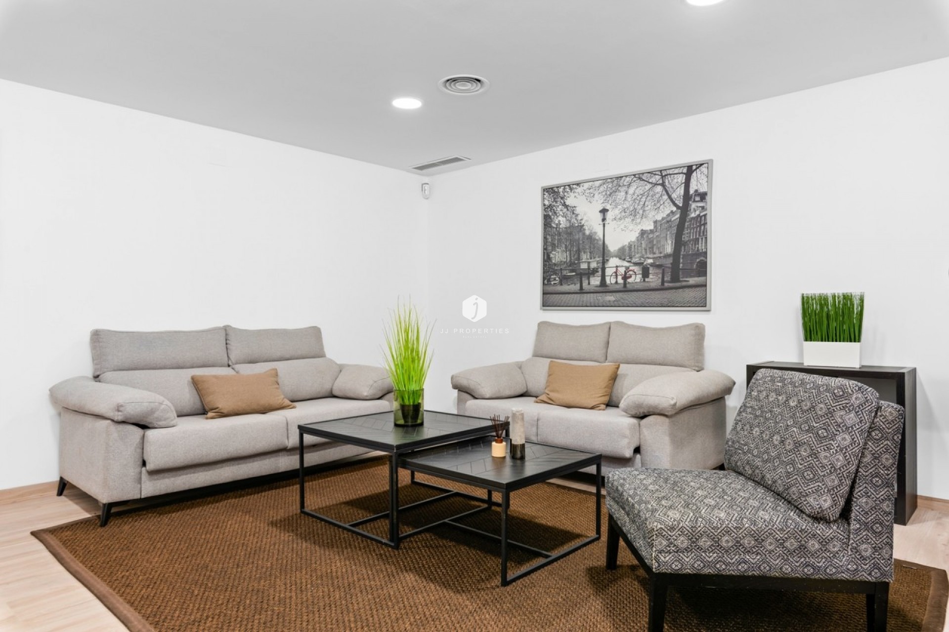 Z drugiej ręki - Villa -
Cabo Roig - Costa Blanca