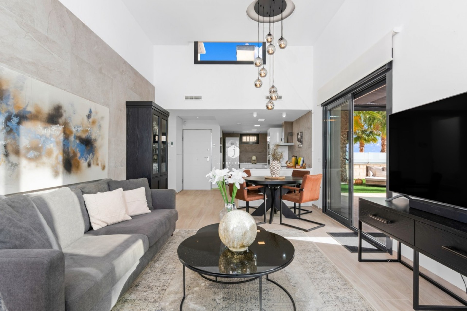 Z drugiej ręki - Villa -
Cabo Roig - Costa Blanca