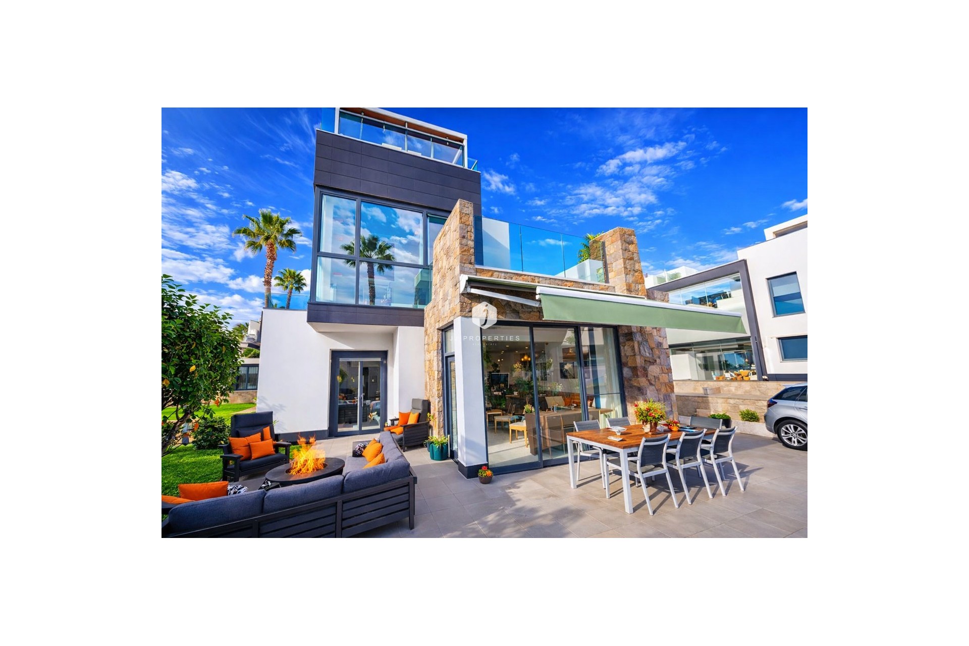 Z drugiej ręki - Villa -
Cabo Roig - Costa Blanca