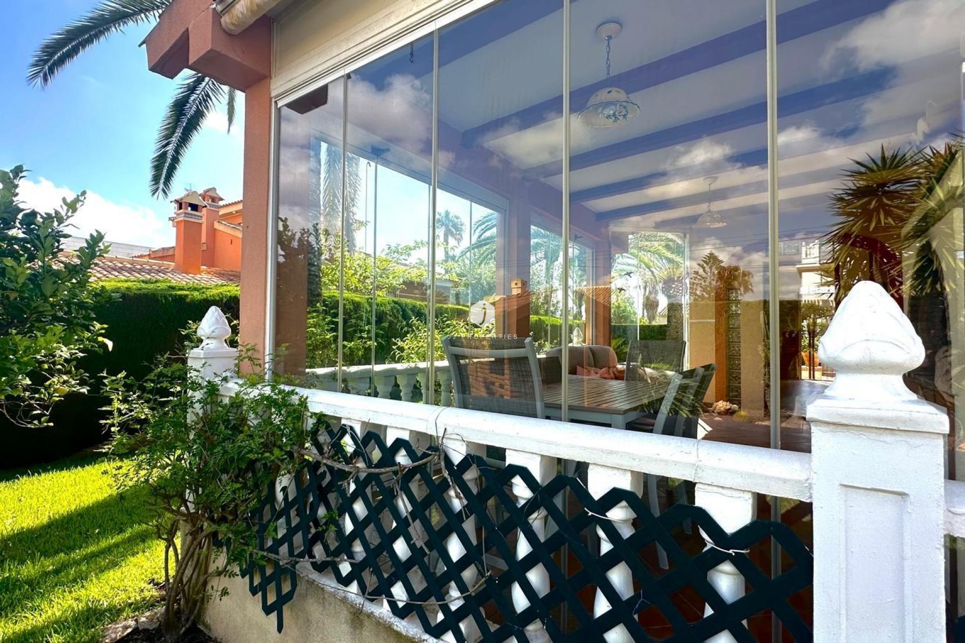 Z drugiej ręki - Villa -
Cabo Roig - Costa Blanca