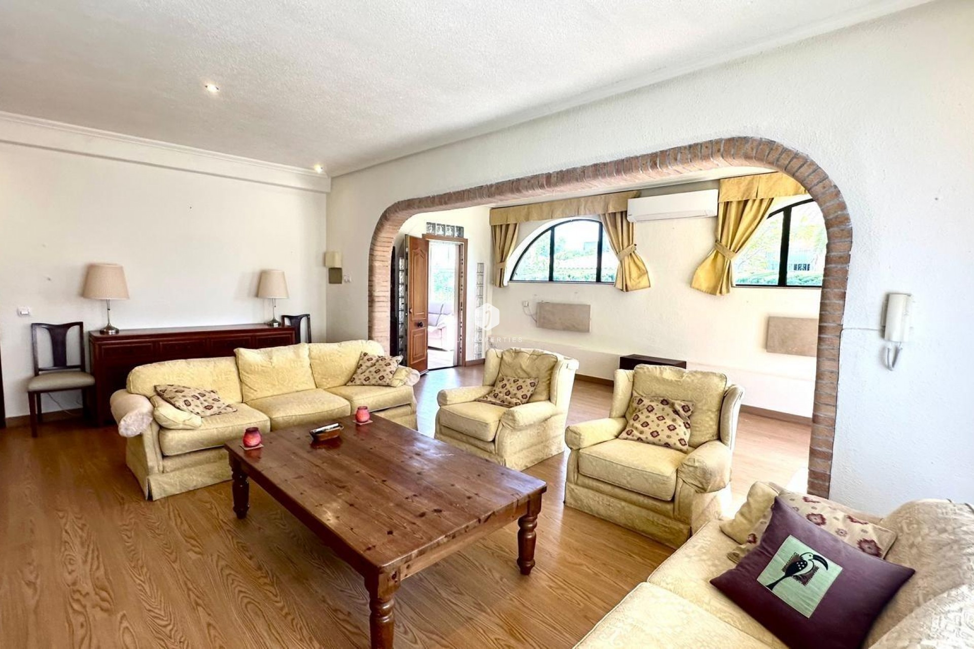 Z drugiej ręki - Villa -
Cabo Roig - Costa Blanca