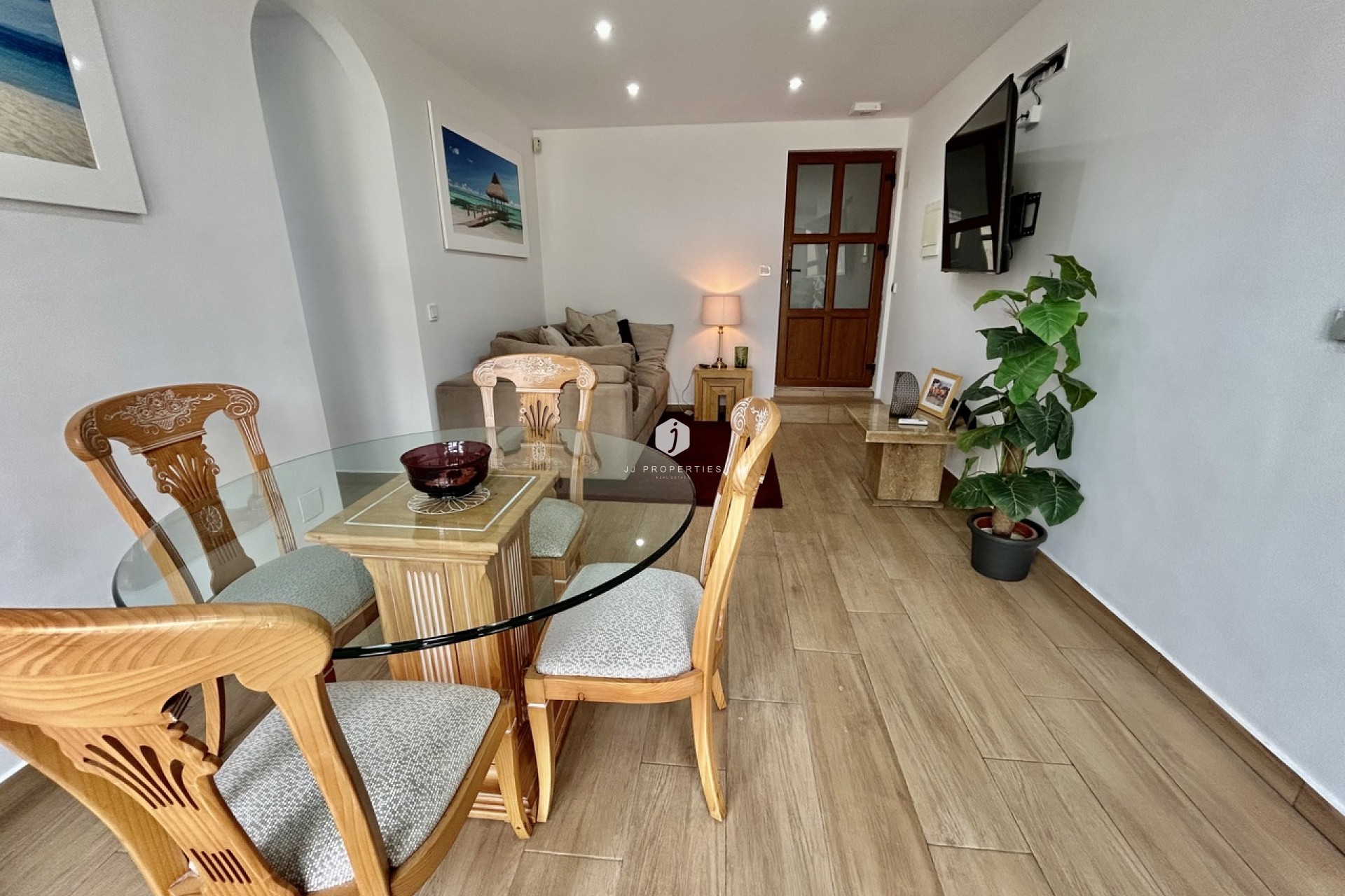 Z drugiej ręki - Villa -
Cabo Roig - Costa Blanca