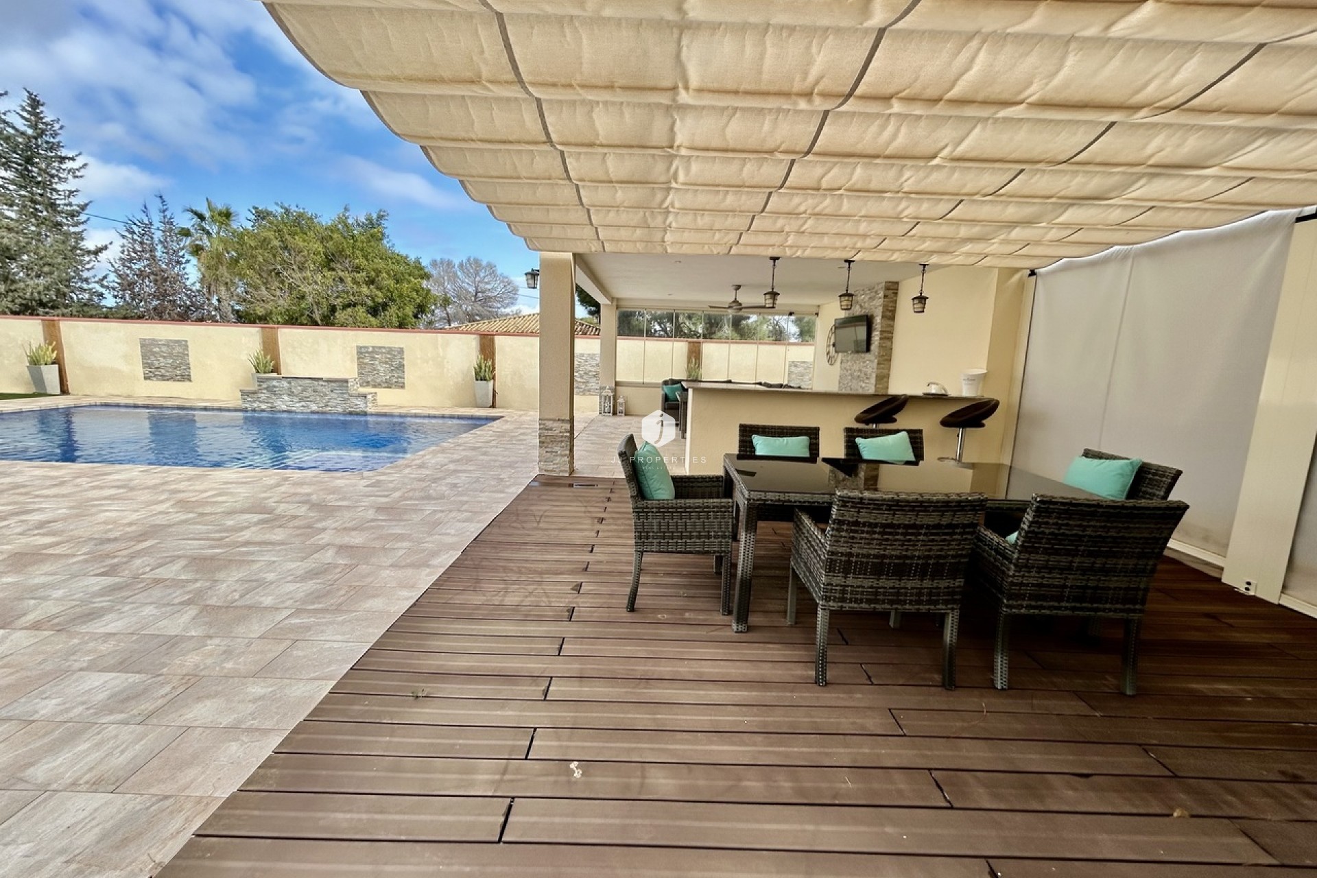 Z drugiej ręki - Villa -
Cabo Roig - Costa Blanca