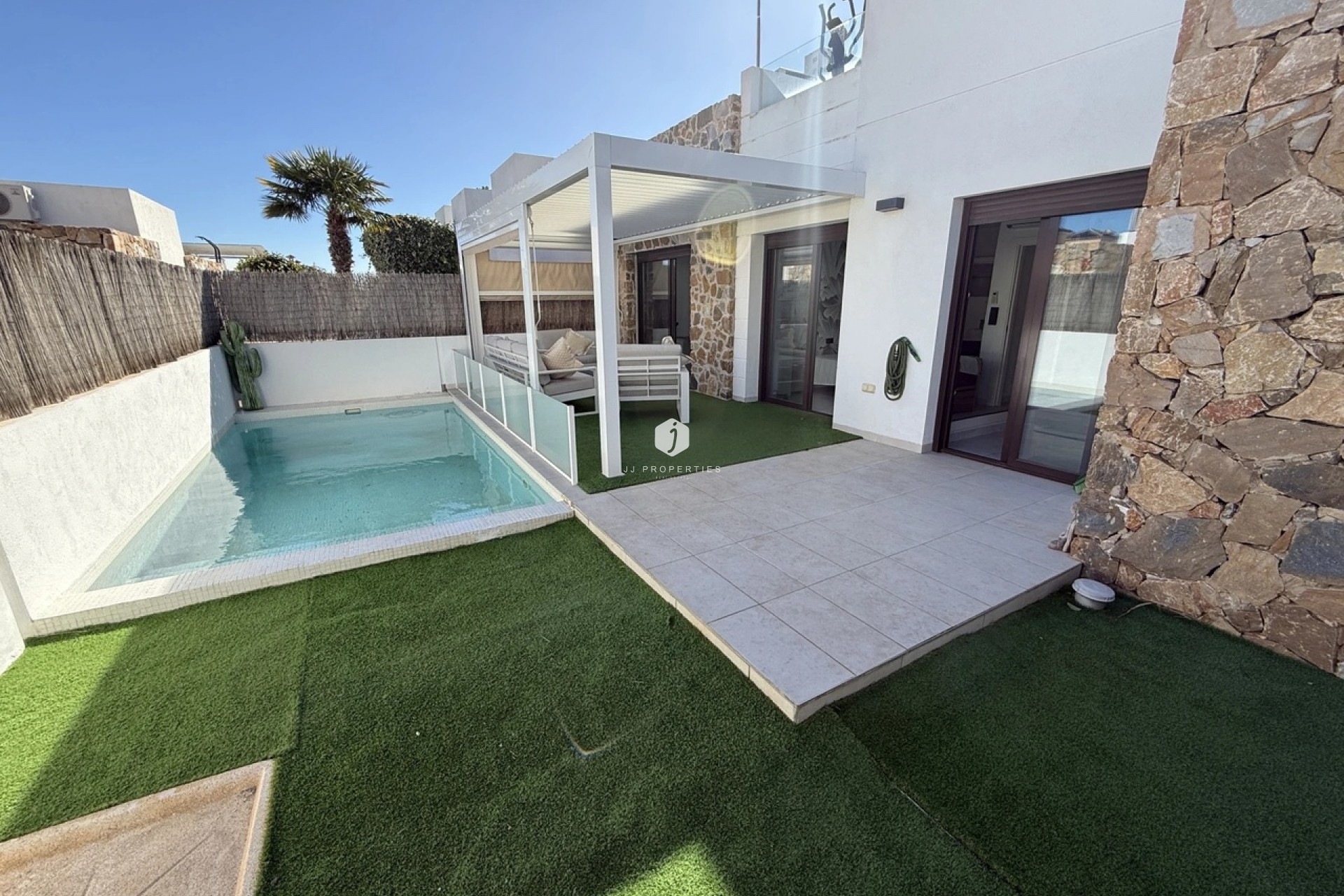 Z drugiej ręki - Villa -
Cabo Roig - Costa Blanca