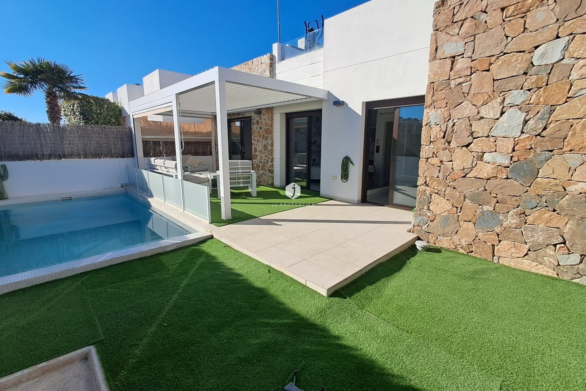 Z drugiej ręki - Villa -
Cabo Roig - Costa Blanca
