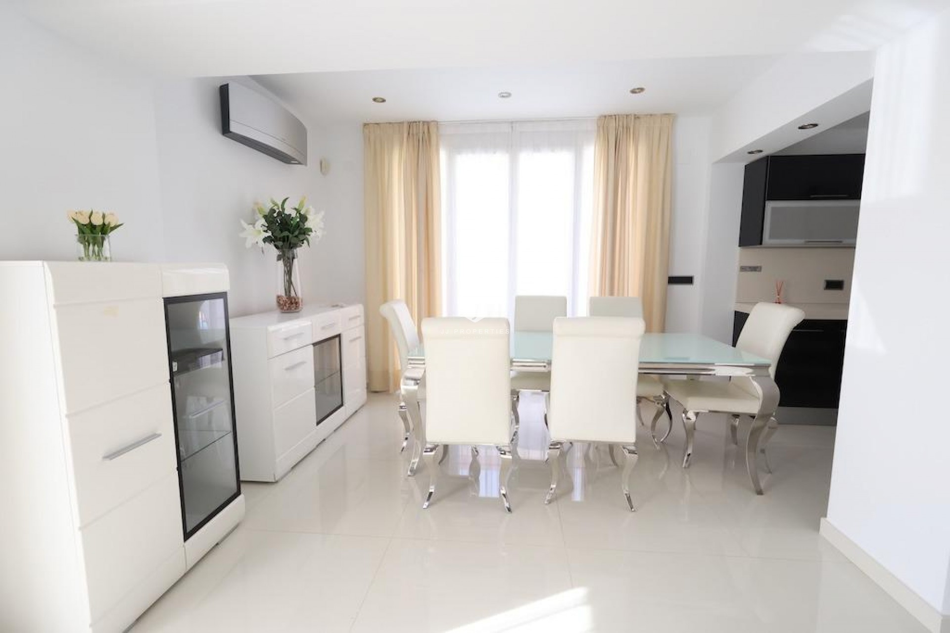 Z drugiej ręki - Villa -
Cabo Roig - Costa Blanca