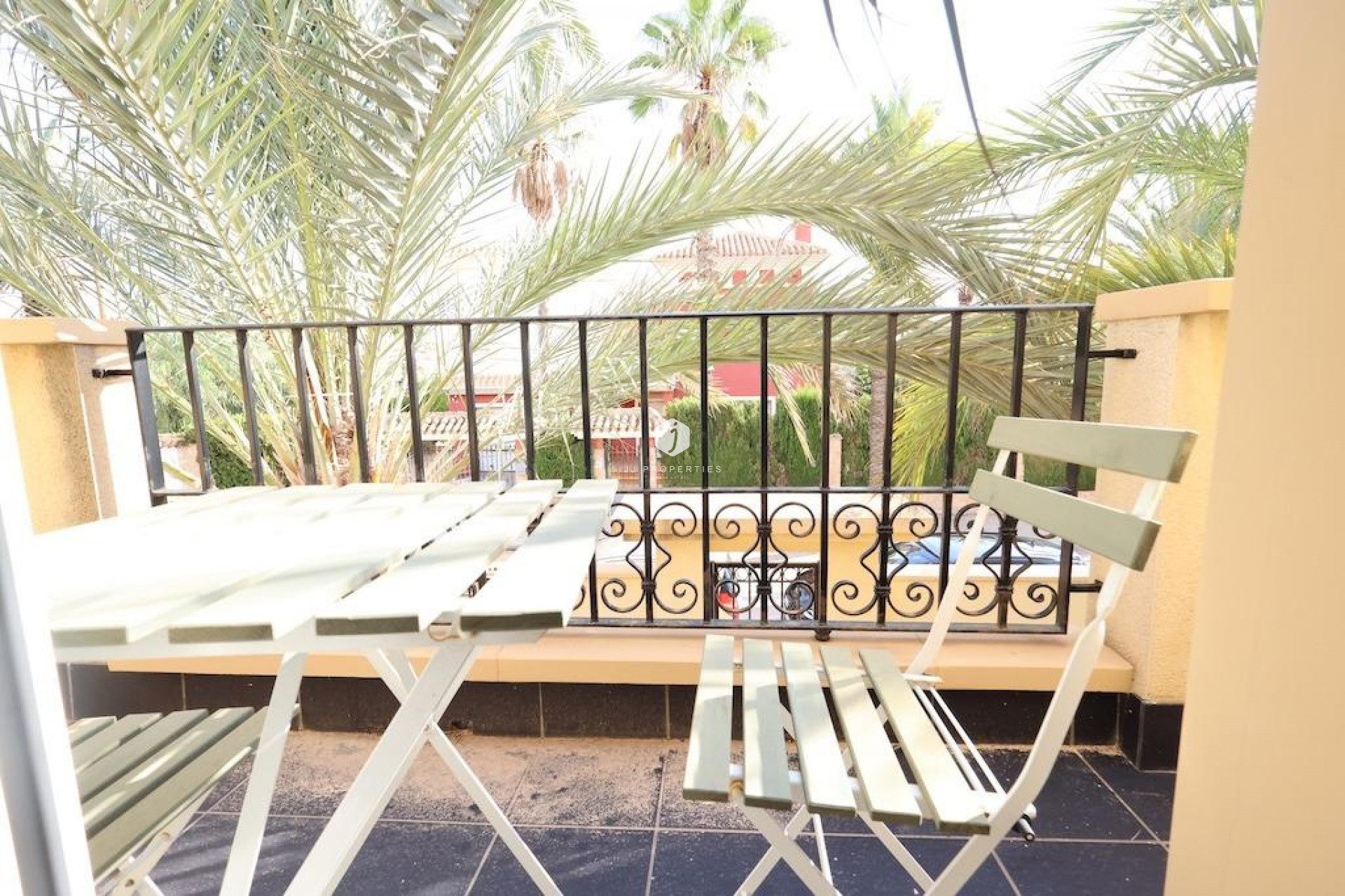 Z drugiej ręki - Villa -
Cabo Roig - Costa Blanca
