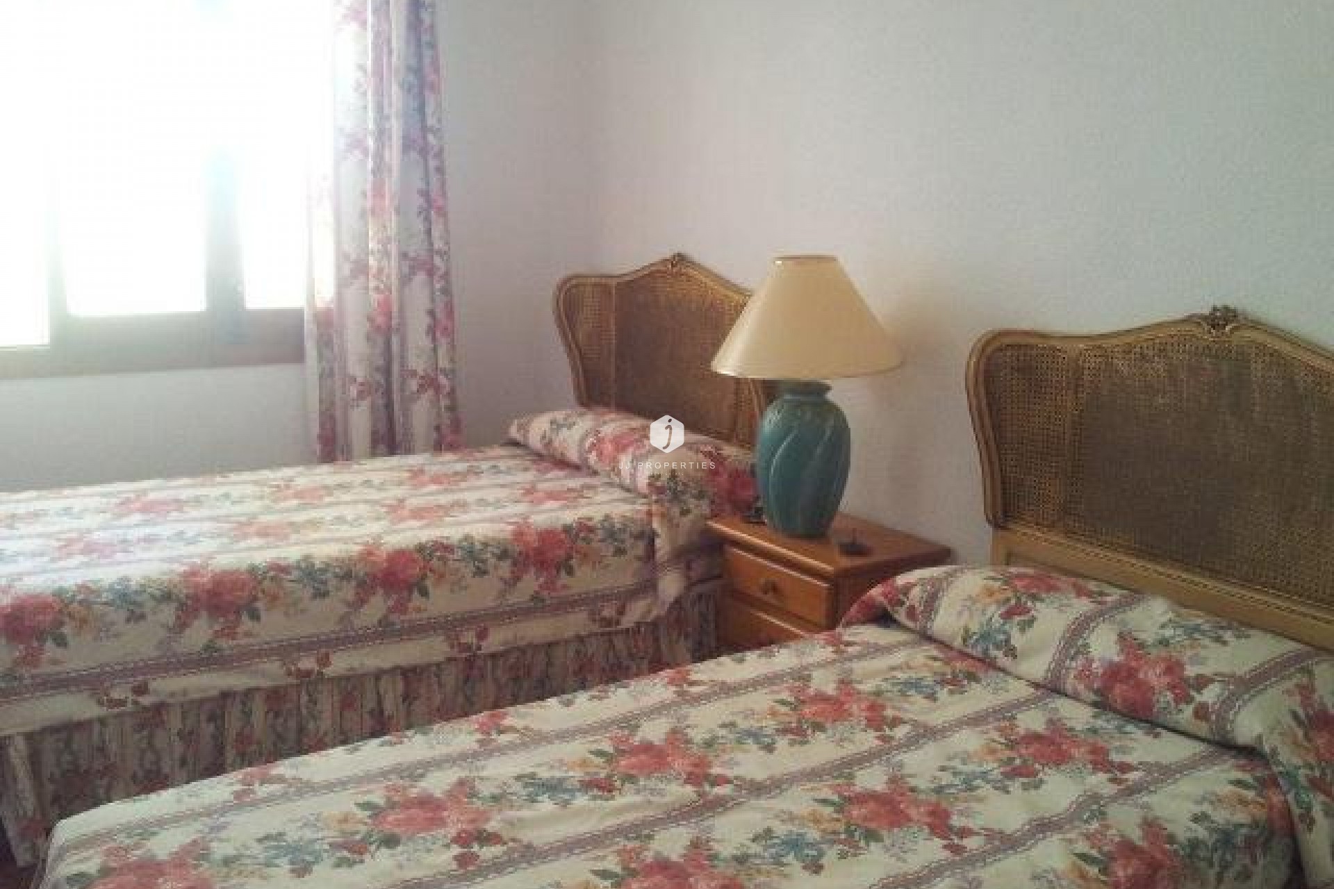 Z drugiej ręki - Villa -
Campoamor - Costa Blanca