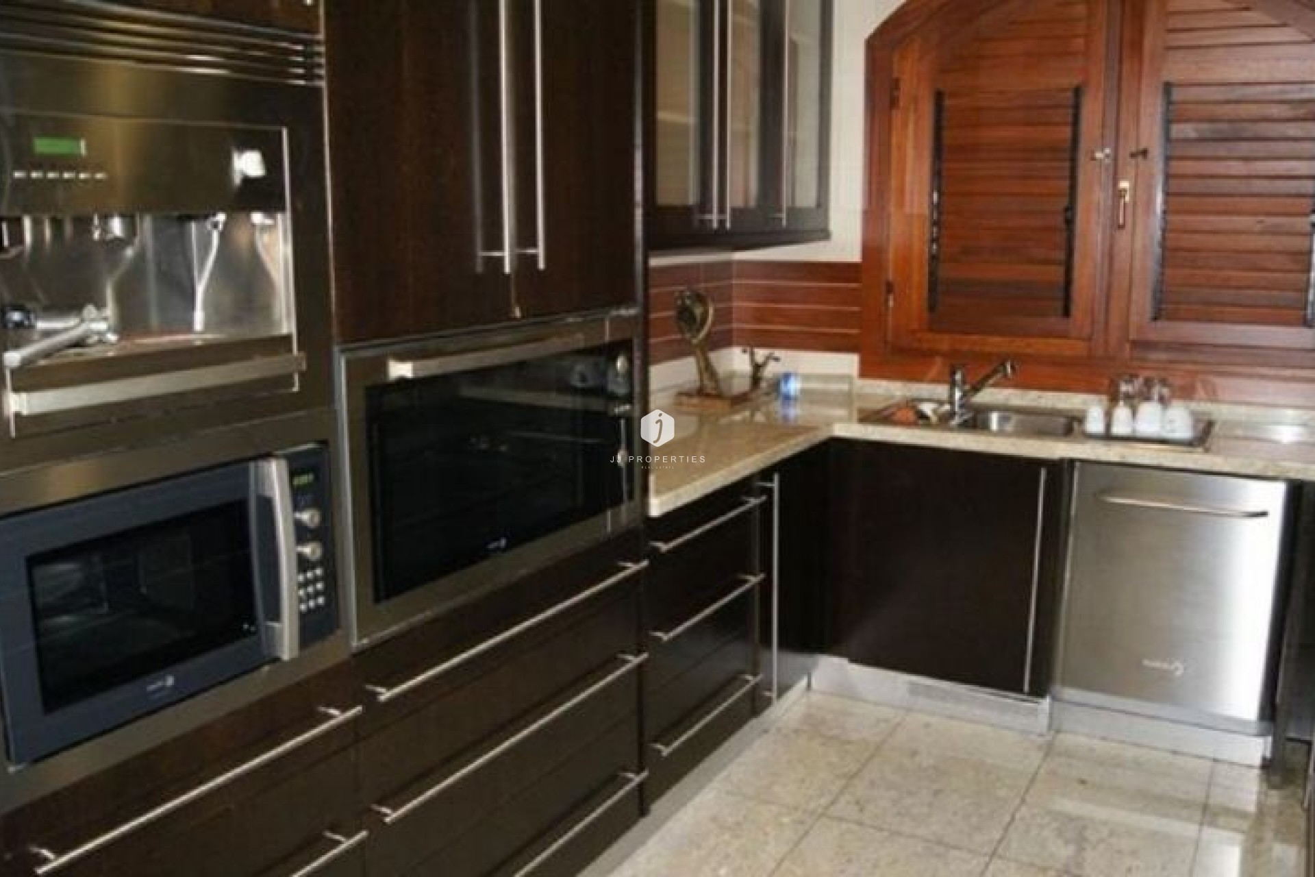 Z drugiej ręki - Villa -
Campoamor - Costa Blanca