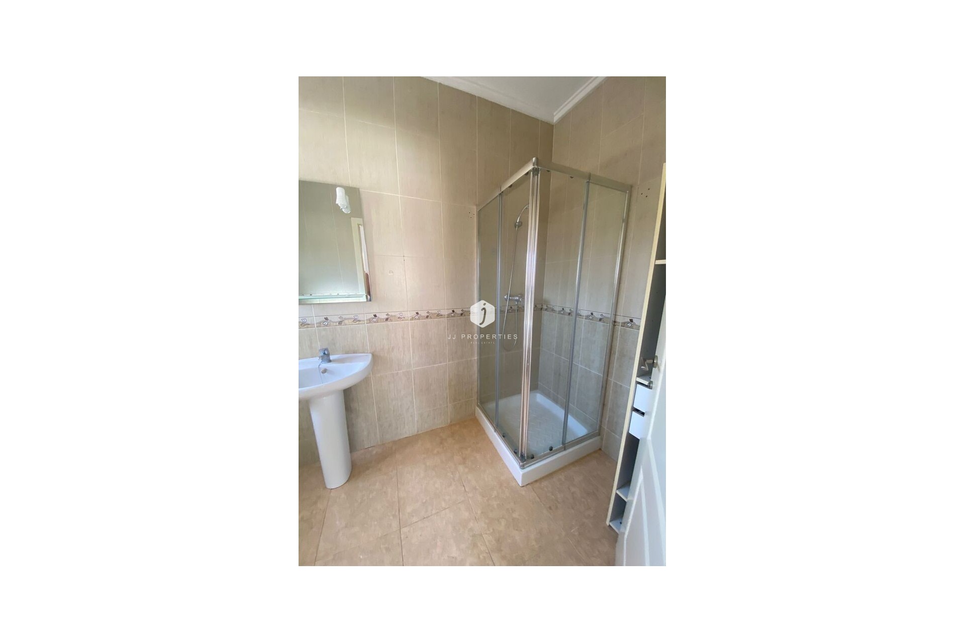 Z drugiej ręki - Villa -
Catral - Costa Blanca